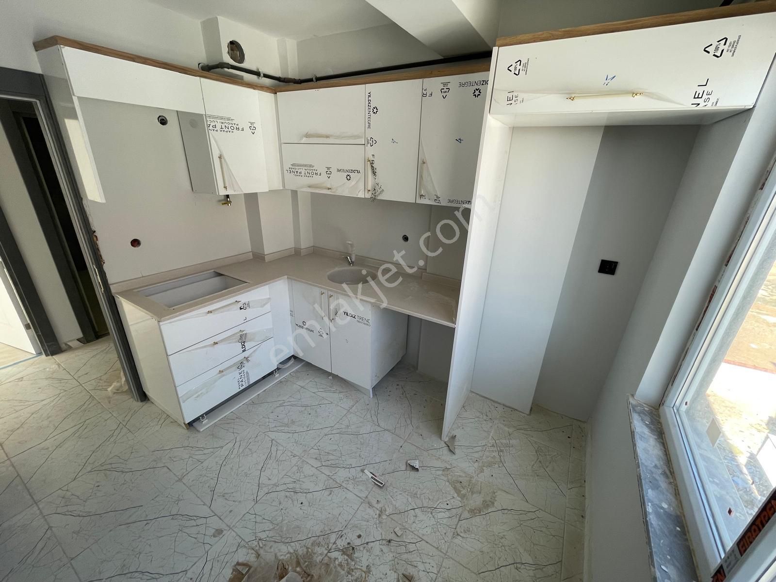 Şehir Hastanesi Dibinde Satılık 2+0 Daire