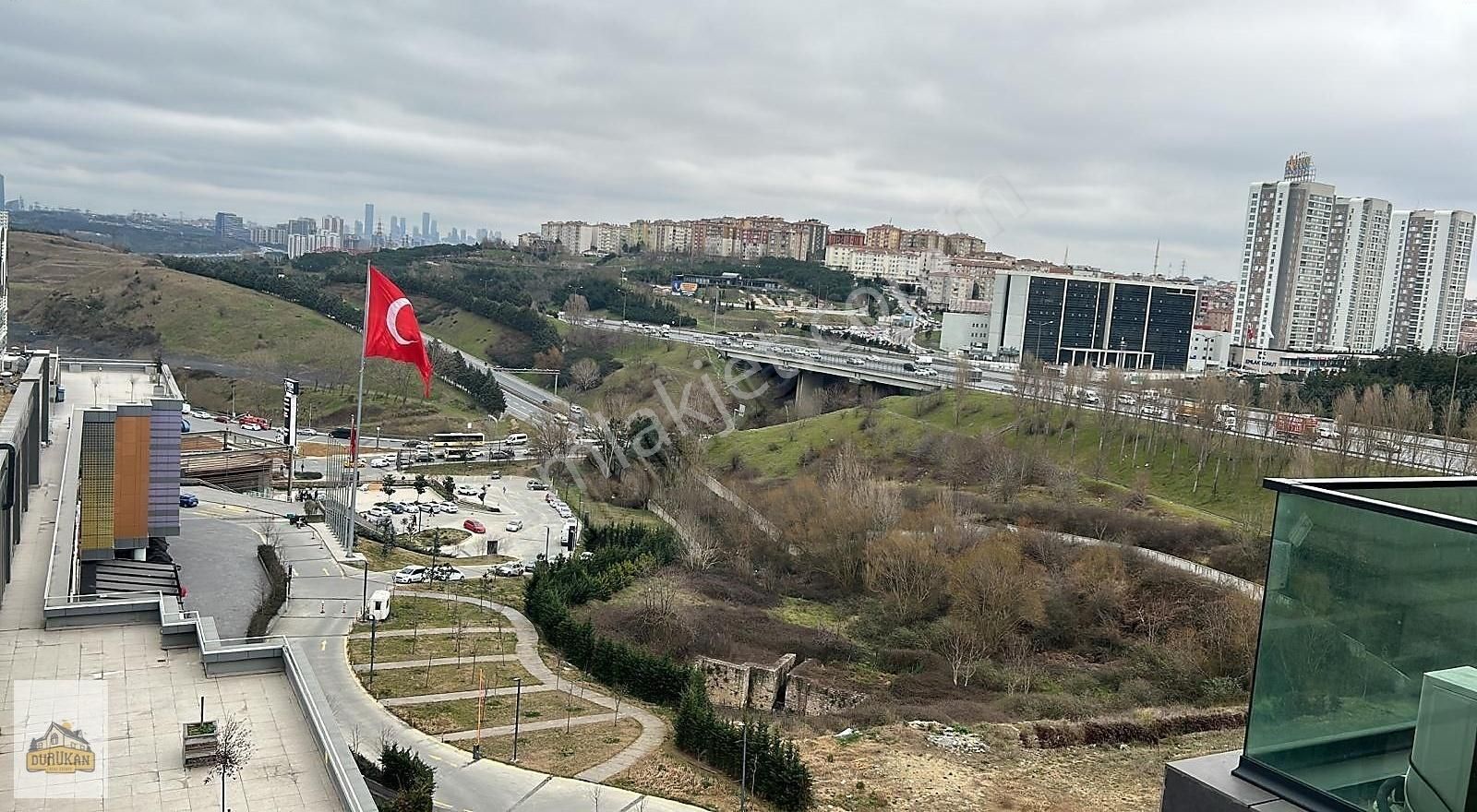 Sultangazi Yunus Emre Satılık Daire Tem Point Sitesi 1+1 Büyük Tip Güncel Boş Satılık Daire