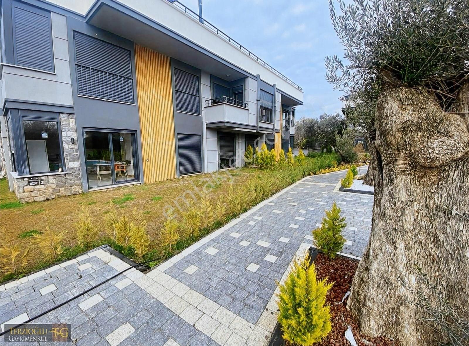 Terzioğlu'ndan Altınoluk Ta Denize 250 Mt Havuzlu Kat Dubleksi - Görsel 27
