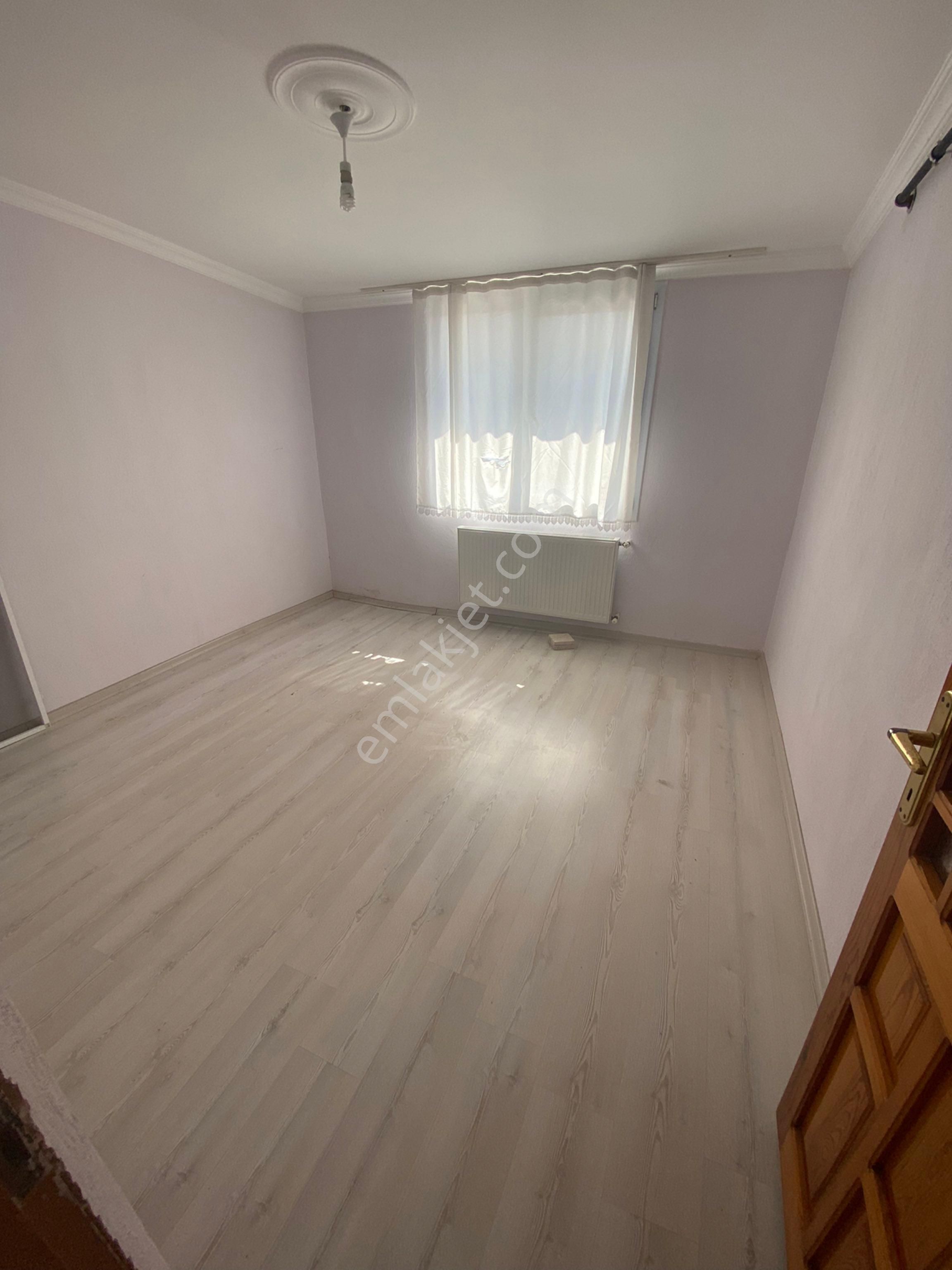 Zeytinalanı’nda Merkezi Konumda 3+1 Doğalgazlı Geniş Daire… - Görsel 8