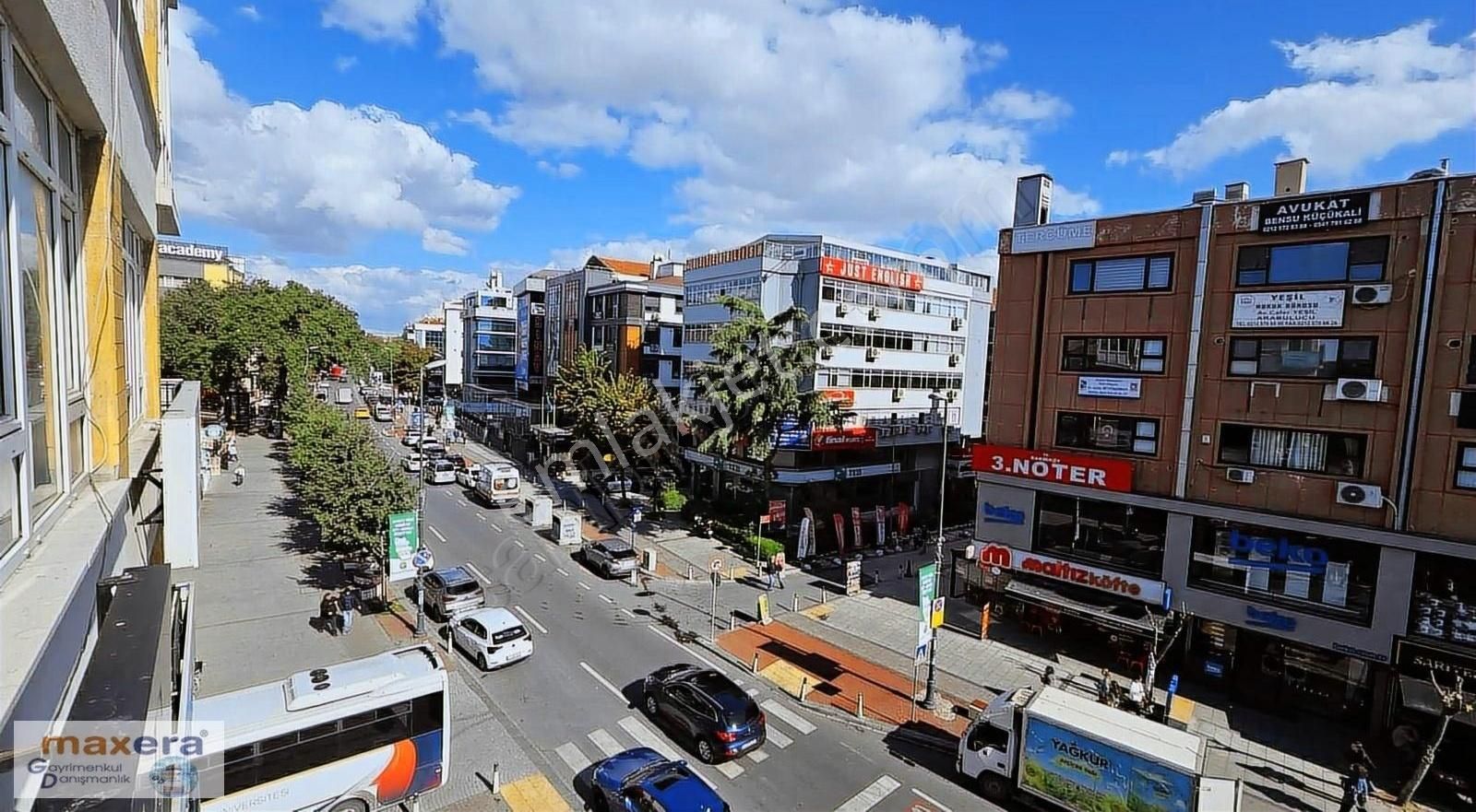 Bakırköy Zuhuratbaba Kiralık Apartman Dairesi Köşe Bina İncirli Caddesi Üzerinde Yangın Merdivenli 3+1 140m2