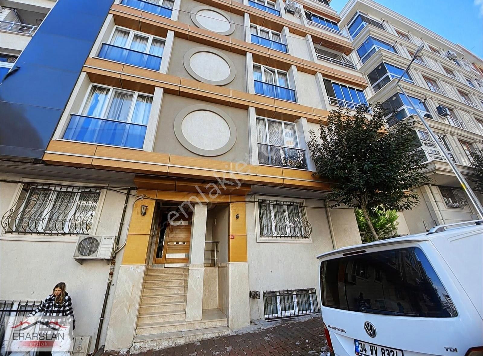 Bahçelievler Şirinevler Satılık Daire Erarslandan Hastaneyanı Yüksek Giriş 2+1daire 70m2 Yeni Binada