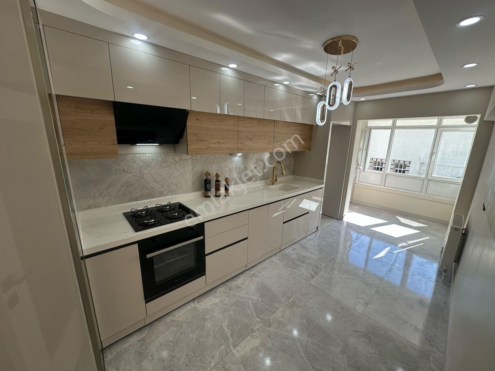 Plevne Mh. 3+1 Son Kat Full Yapılı Ön Cephe Trene Yakın Satılık Daire Es-as Emlakta