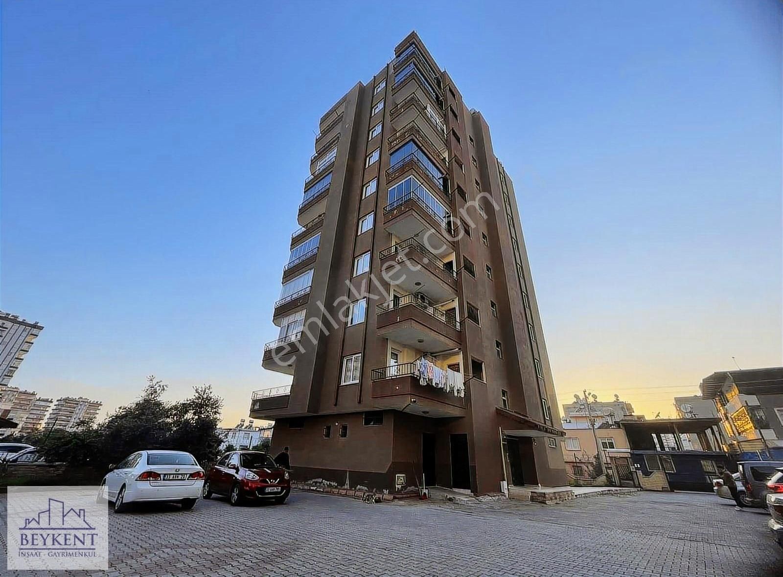 Yenişehir Hürriyet Satılık Daire Beykent'den Palm City Civarı Herkat Tek Daire 4+1 Eşyalı Satılık