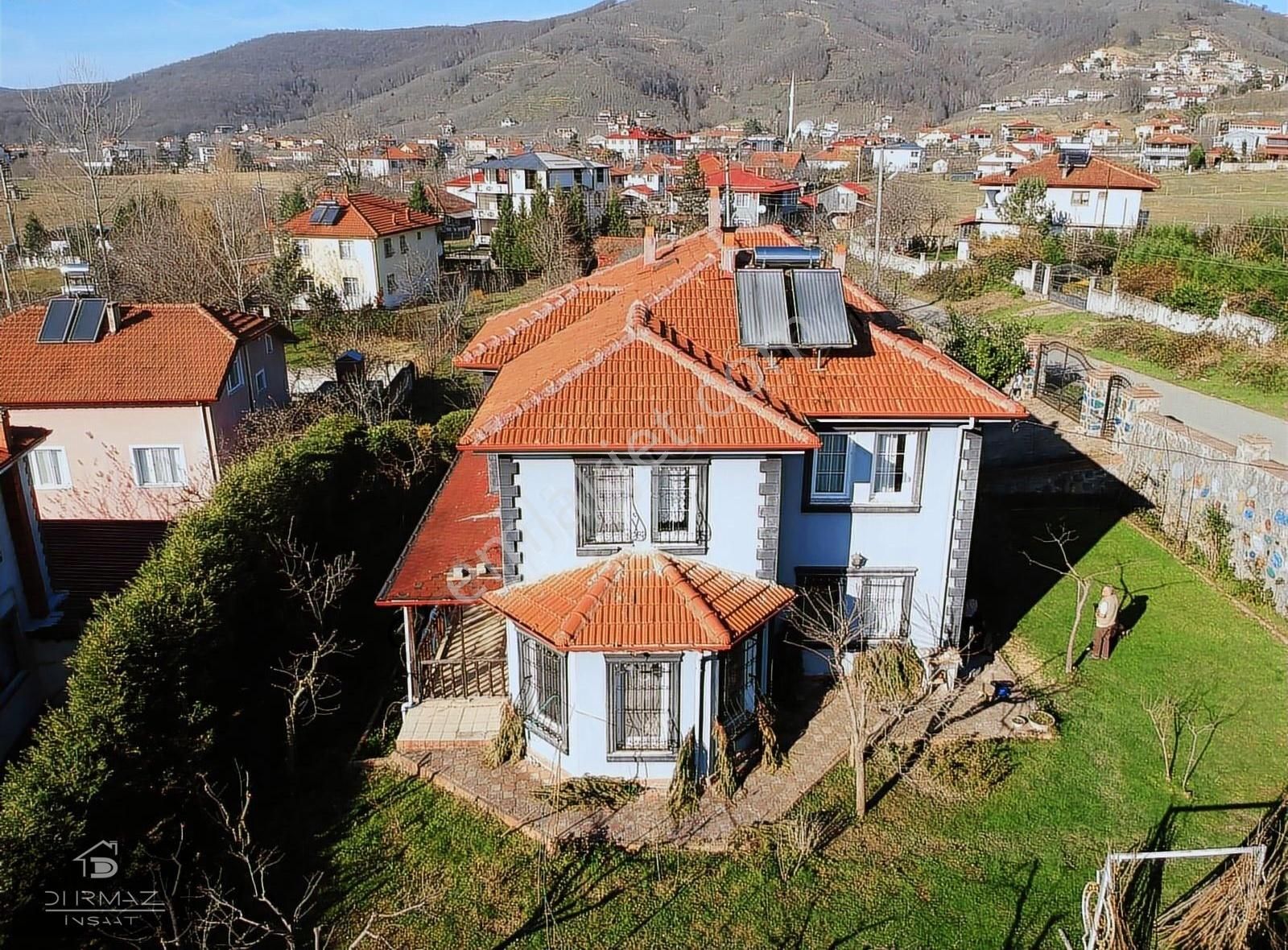 Akyazı Kuzuluk Ortamahalle Satılık Müstakil Ev Kuzulukta Muhteşem Konumlu Müstakil Ev