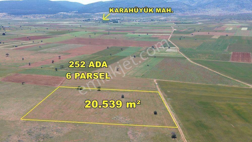 Akören Karahüyük Satılık Tarla Konya / Karahüyük De Tarıma Ve Hayvancılığa Uygun 20.539 M² Müstakil Tarla