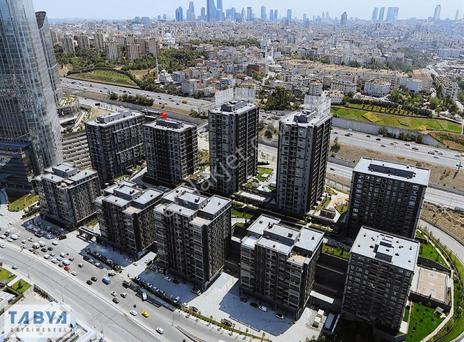 Vadi İstanbul Avangart'da 420 M2 Kiralık Köşe Dükkan - Görsel 2