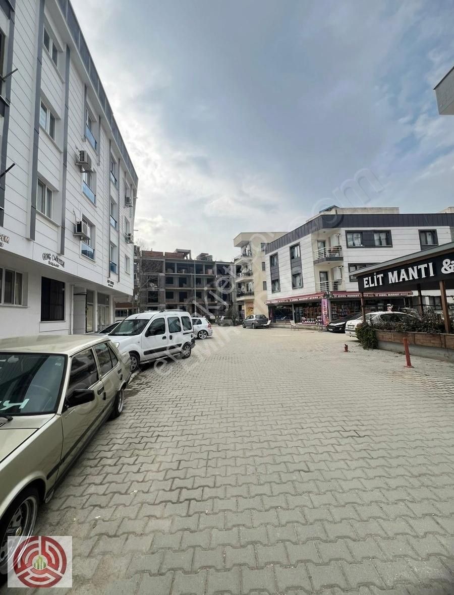 Yunusemre Muradiye Satılık Dükkan & Mağaza Emir Grup'tan Muradiye'de Caddeye Yakın 25m² Satılık Dükkan