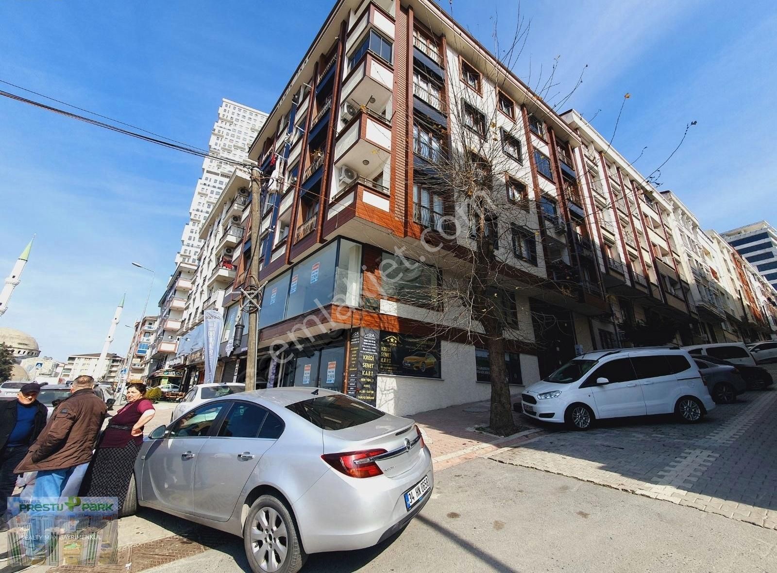 Esenyurt Zafer Kiralık Dükkan & Mağaza Esenyurt Zafer Mah Cadde Cephe Yüksek Giriş 170m2 Kiralık İşyeri