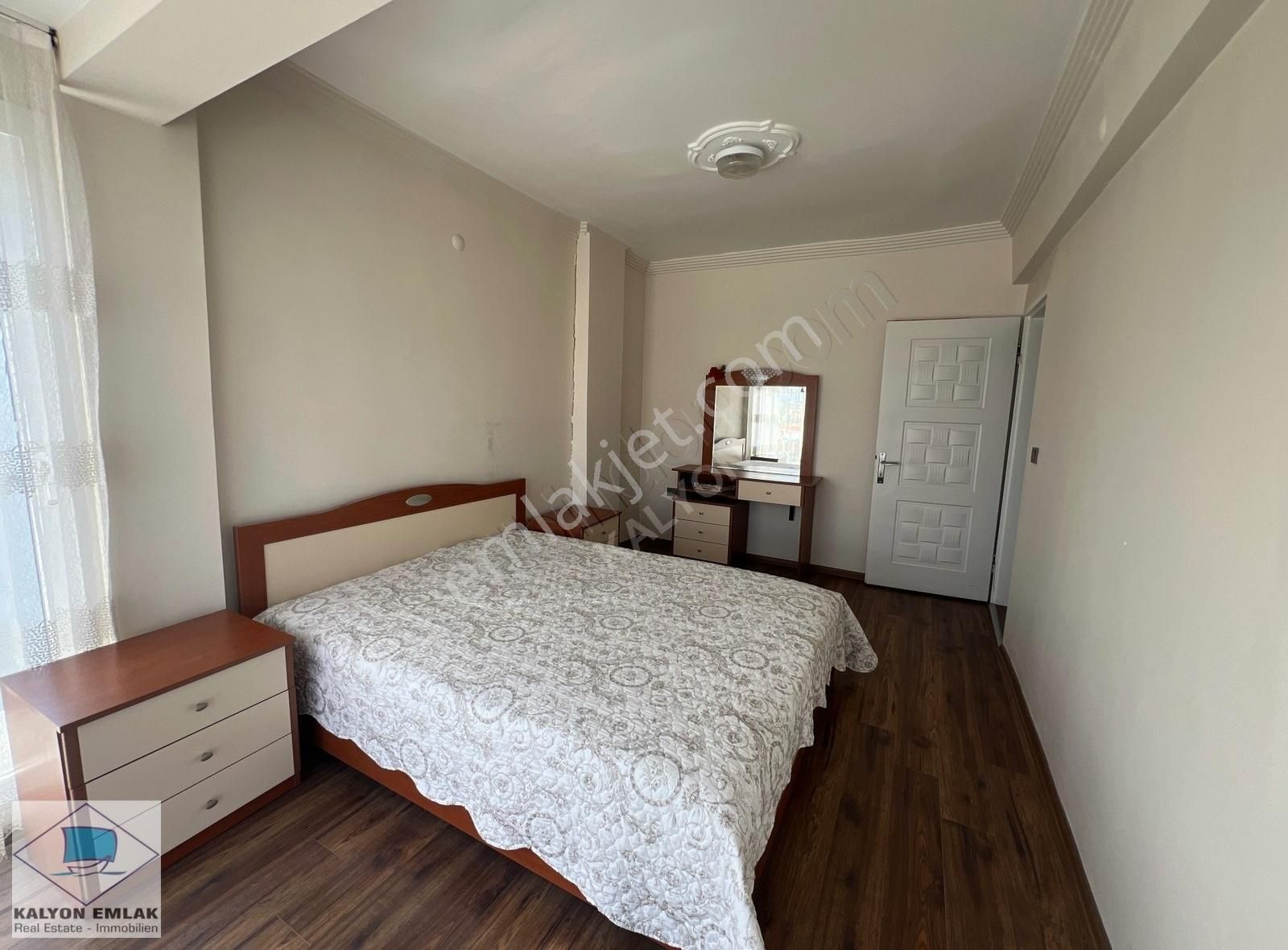 Alaçatı Sosyal Konutlarda Yenilenmiş Modern Eşyalı Villa - Görsel 9