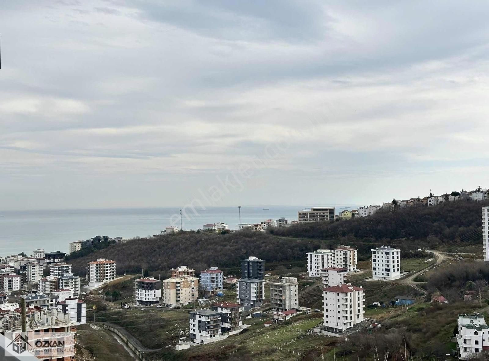 Atakum Büyükoyumca Satılık Daire Eşyalı 1+1 Daire Pamukluda Ara Kat Deniz Manzaralı