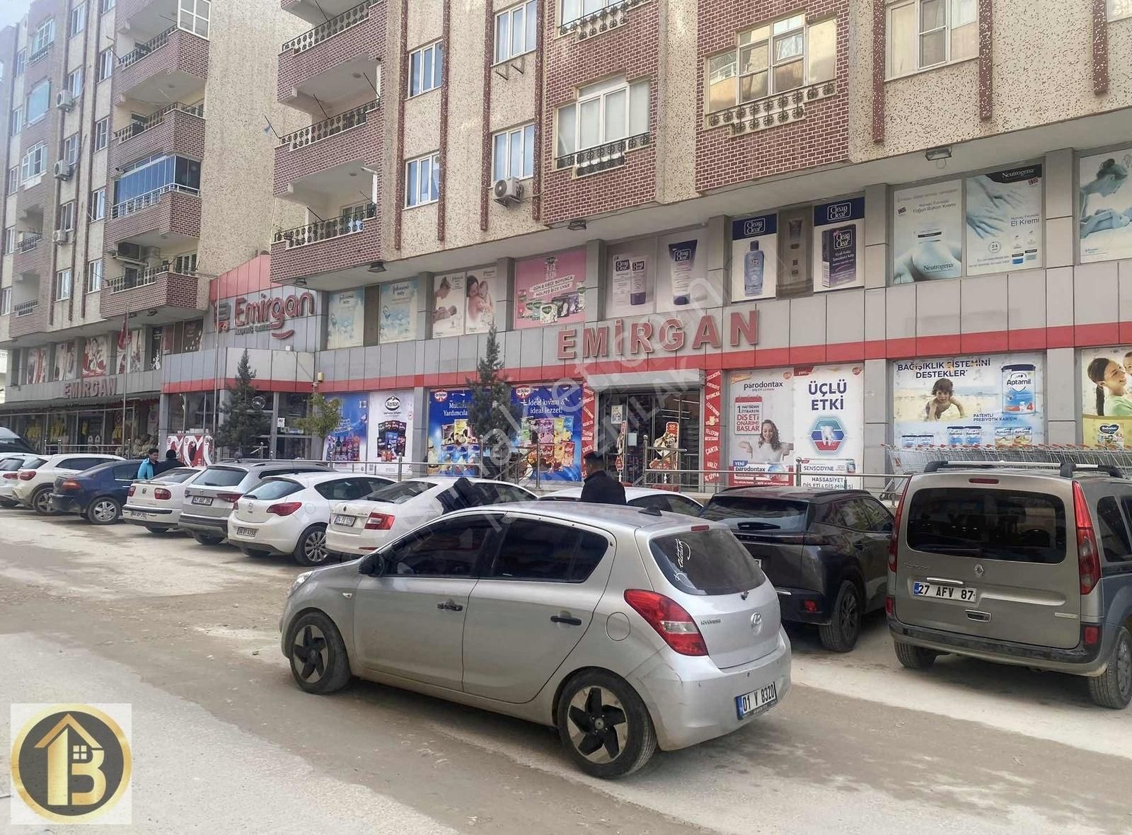 Artuklu Yenişehir Satılık Daire Emirgan Market Yani 1+1fiyatına 2+1 Daire İsbay Emlakta