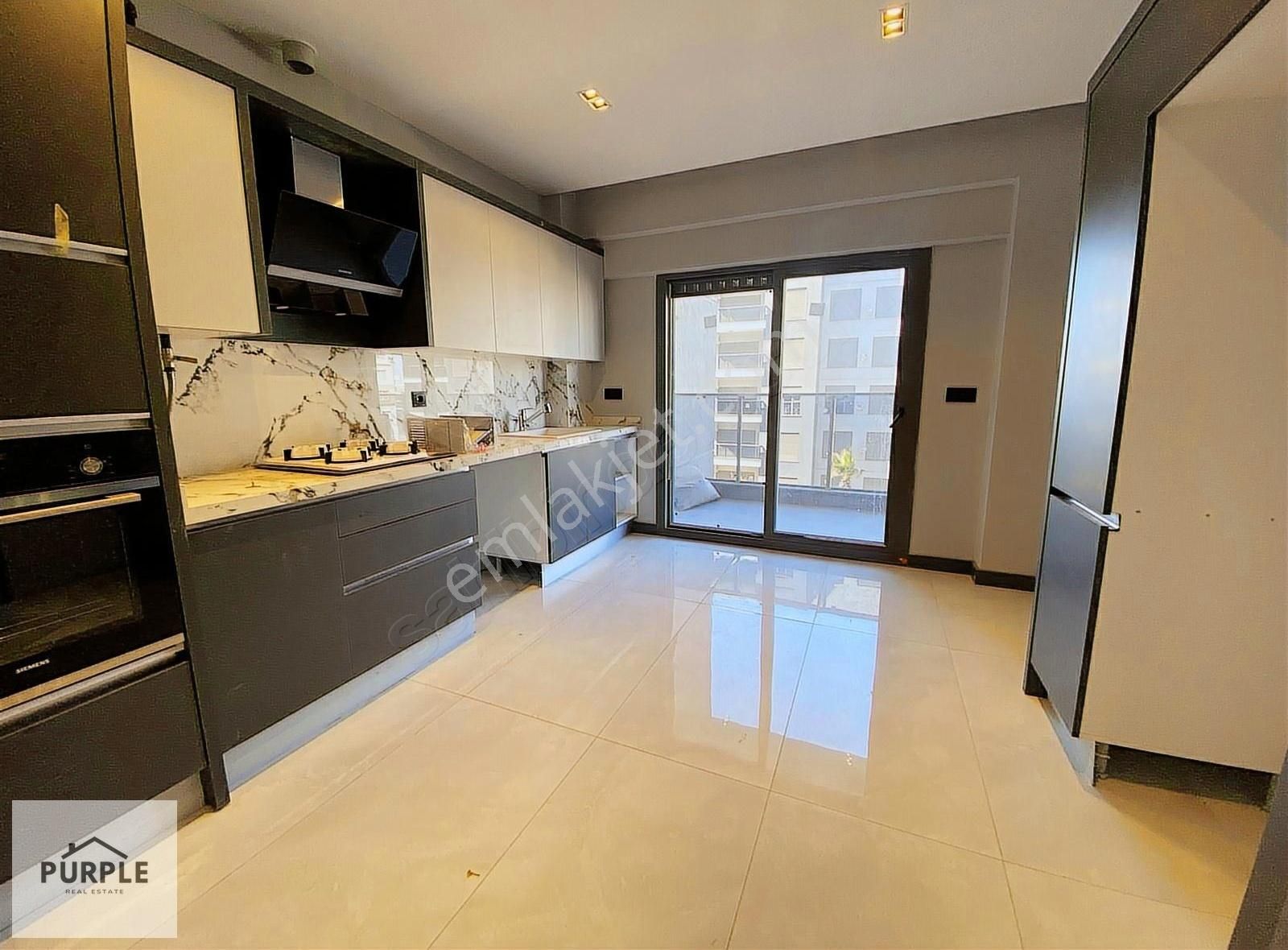 Site İçinde Satılık 3+1 Daire