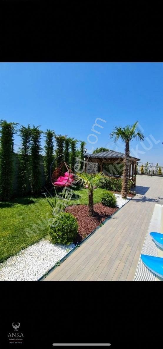 Silivri ! Gümüşyaka' Da İki Katlı 6+1 Havuzlu Satılık Villa - Görsel 13