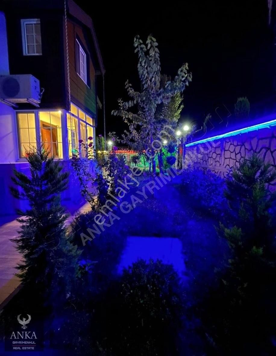 Silivri ! Gümüşyaka' Da İki Katlı 6+1 Havuzlu Satılık Villa - Görsel 23