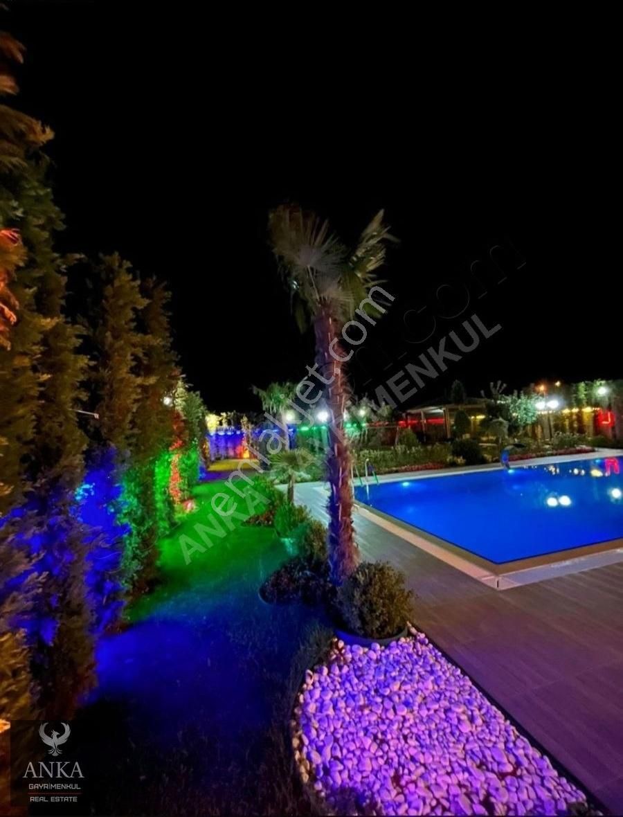 Silivri ! Gümüşyaka' Da İki Katlı 6+1 Havuzlu Satılık Villa - Görsel 11