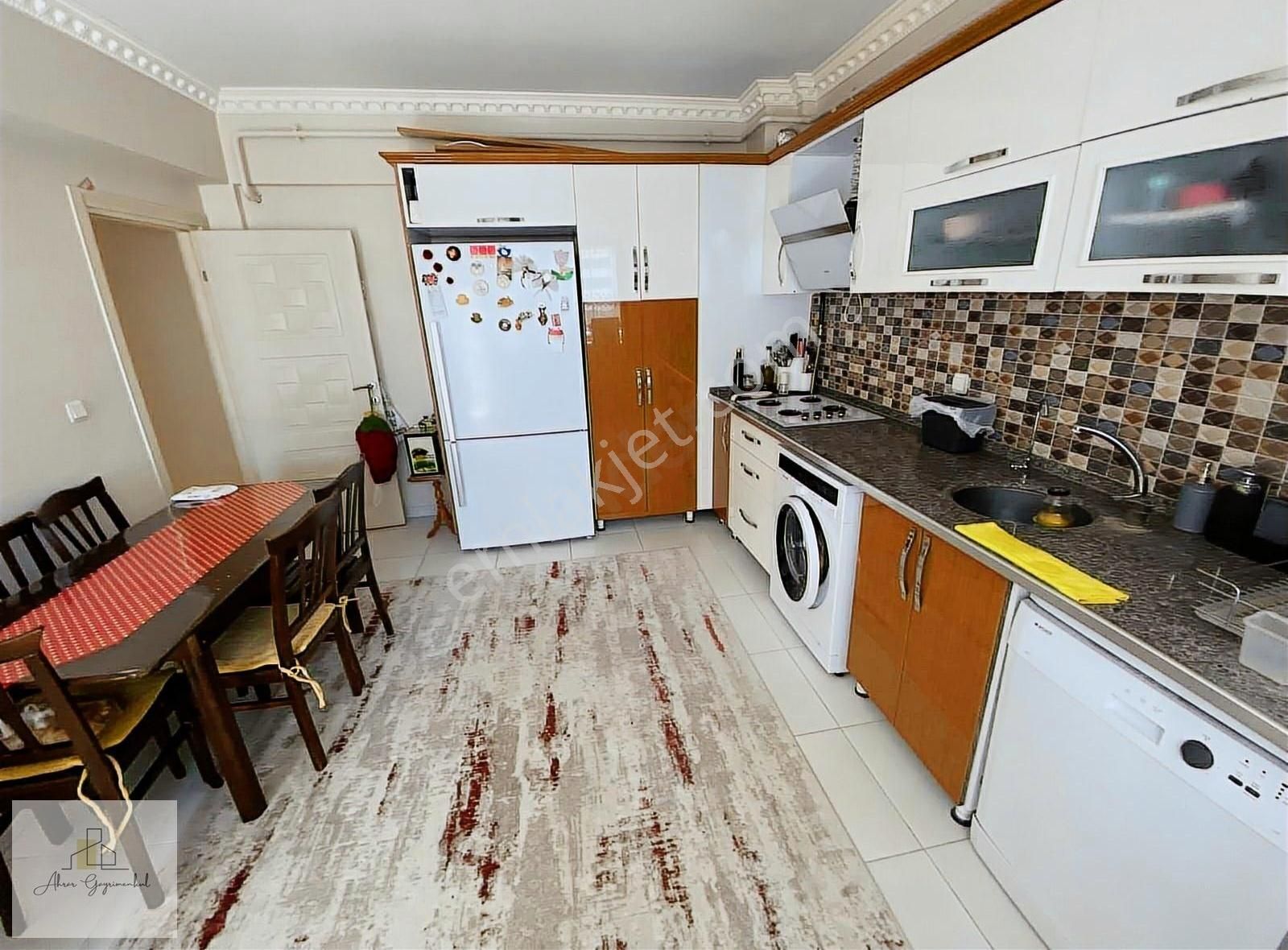 Elazığ Merkez Sürsürü Satılık Daire Sürsürü Mahallesi | 3+1 / Ara Kat / 145 M² | Ahrâr Gayrimenkul