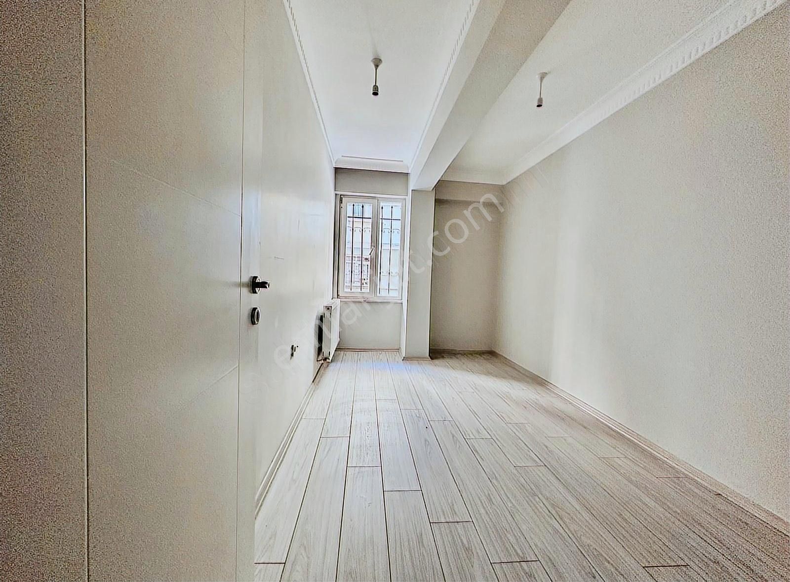 Yenibosna İtfaye Okul Yakını Satılık 1+1 Yüksek Giriş - Görsel 23