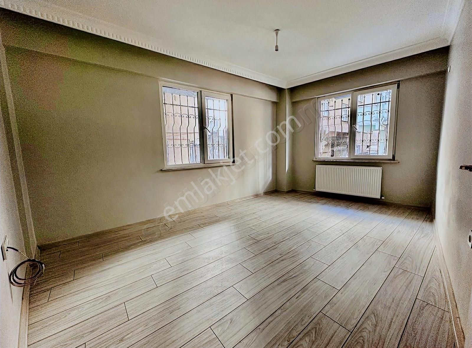 Yenibosna İtfaye Okul Yakını Satılık 1+1 Yüksek Giriş - Görsel 13