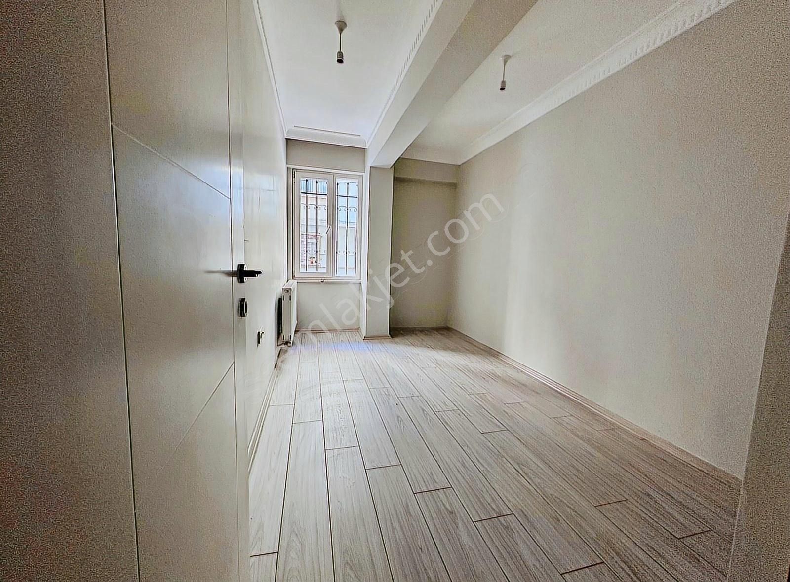 Yenibosna İtfaye Okul Yakını Satılık 1+1 Yüksek Giriş - Görsel 21