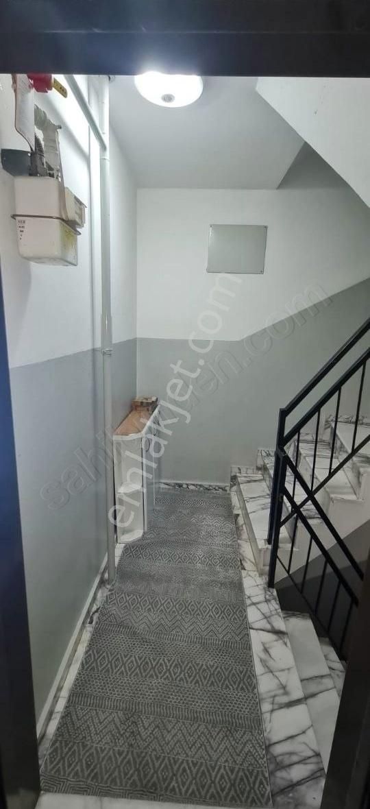 Bornova Atatürk Kiralık Daire Atatürk Mh Geniş 3+1 Kiralık Daire