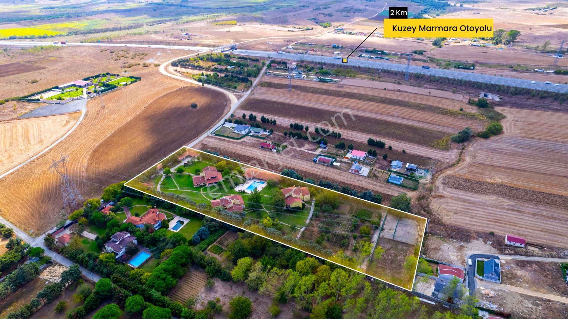 Çatalca İzzettin Satılık Villa Çatalca'da 16000 M2 Üzerinde 3 Villa Olan Emsalsiz Mülk