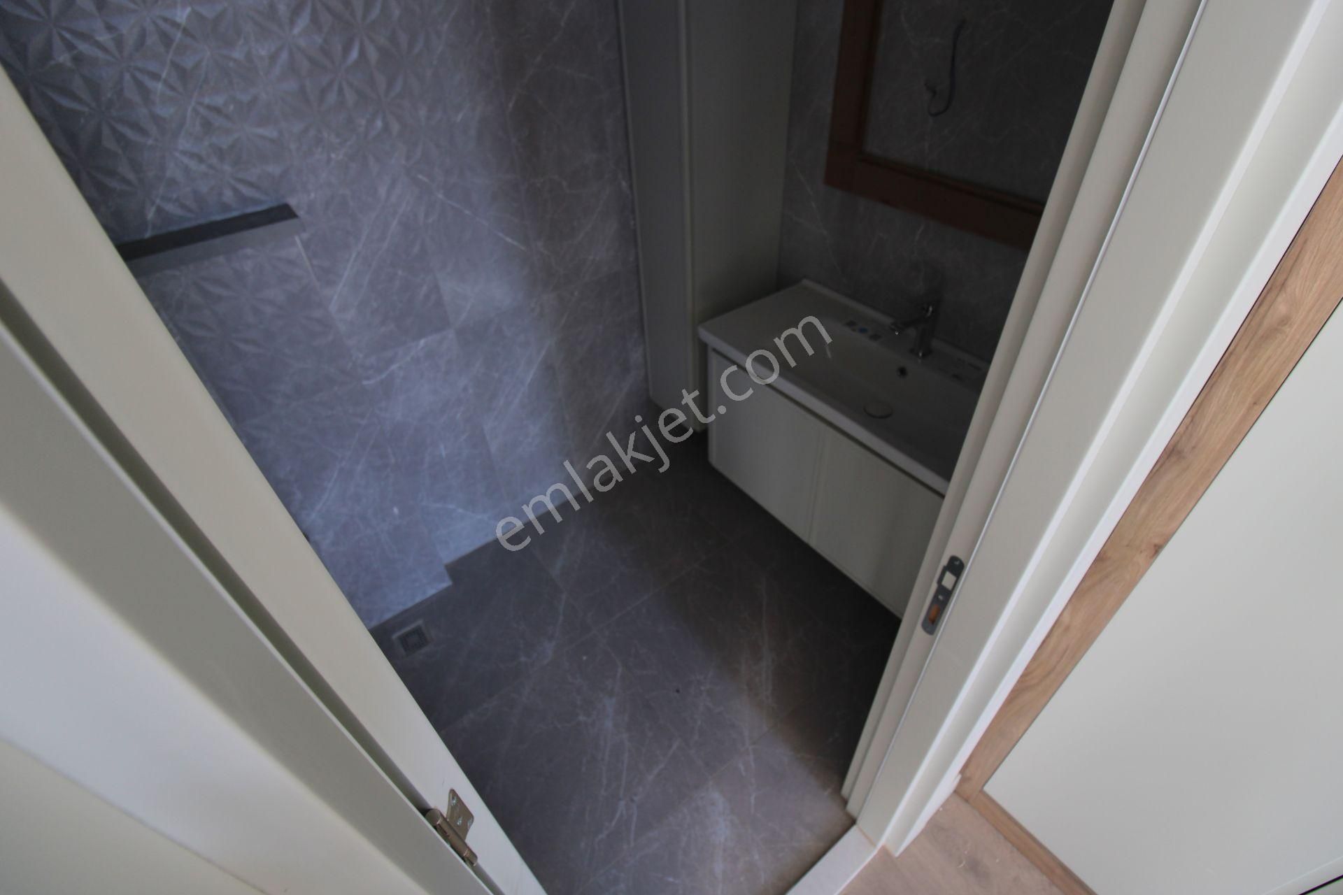 Kuyulukta Site İçerisinde Manzaralı 4+1 Villa - Görsel 24