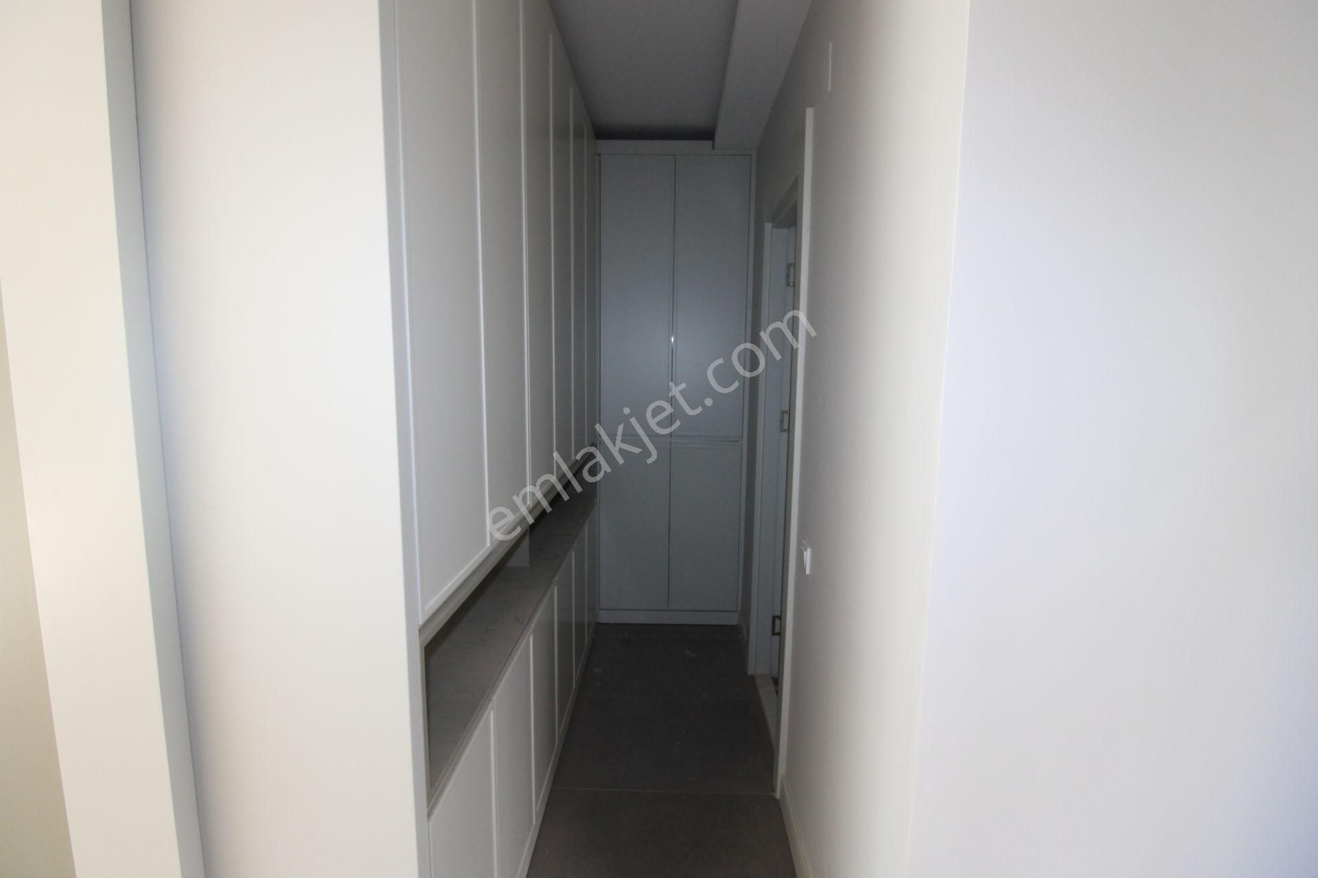 Kuyulukta Site İçerisinde Manzaralı 4+1 Villa - Görsel 13