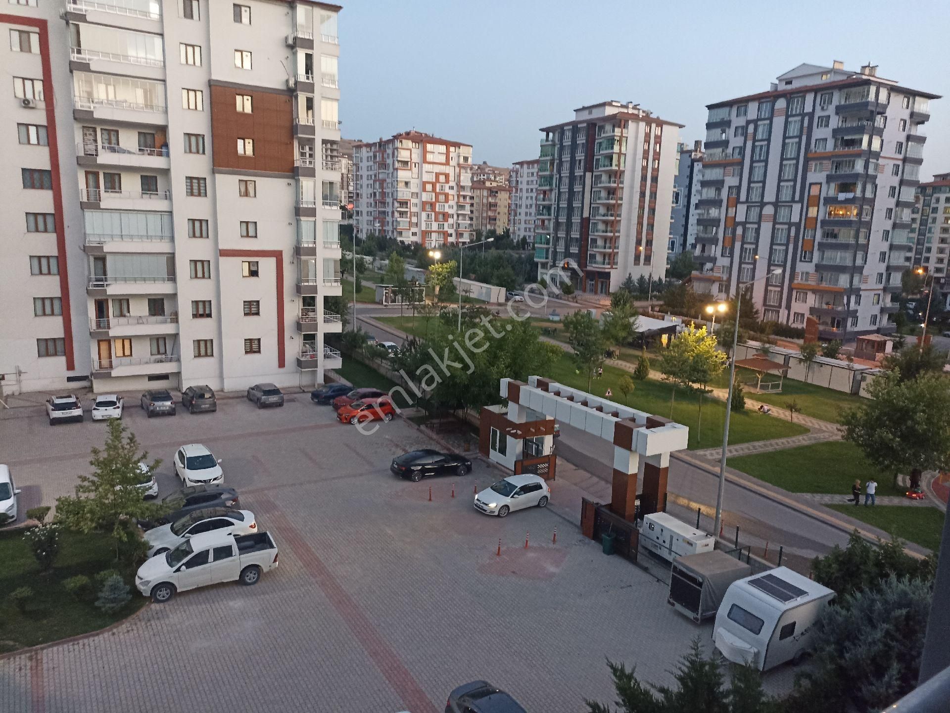 Yeşilyurt Tecde Satılık Daire Tecde Kayalık Bölgesinde, 7 Katlı Binada 4. Kat (güneydoğu Cephe)