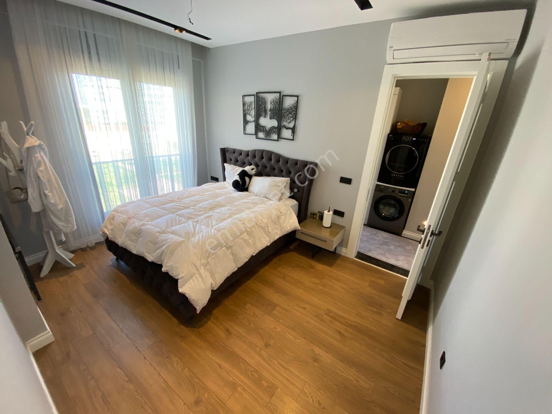 Antalya 'nın En Prestijli Sitesinde Full Manzaralı Arakat 3+1 - Görsel 19