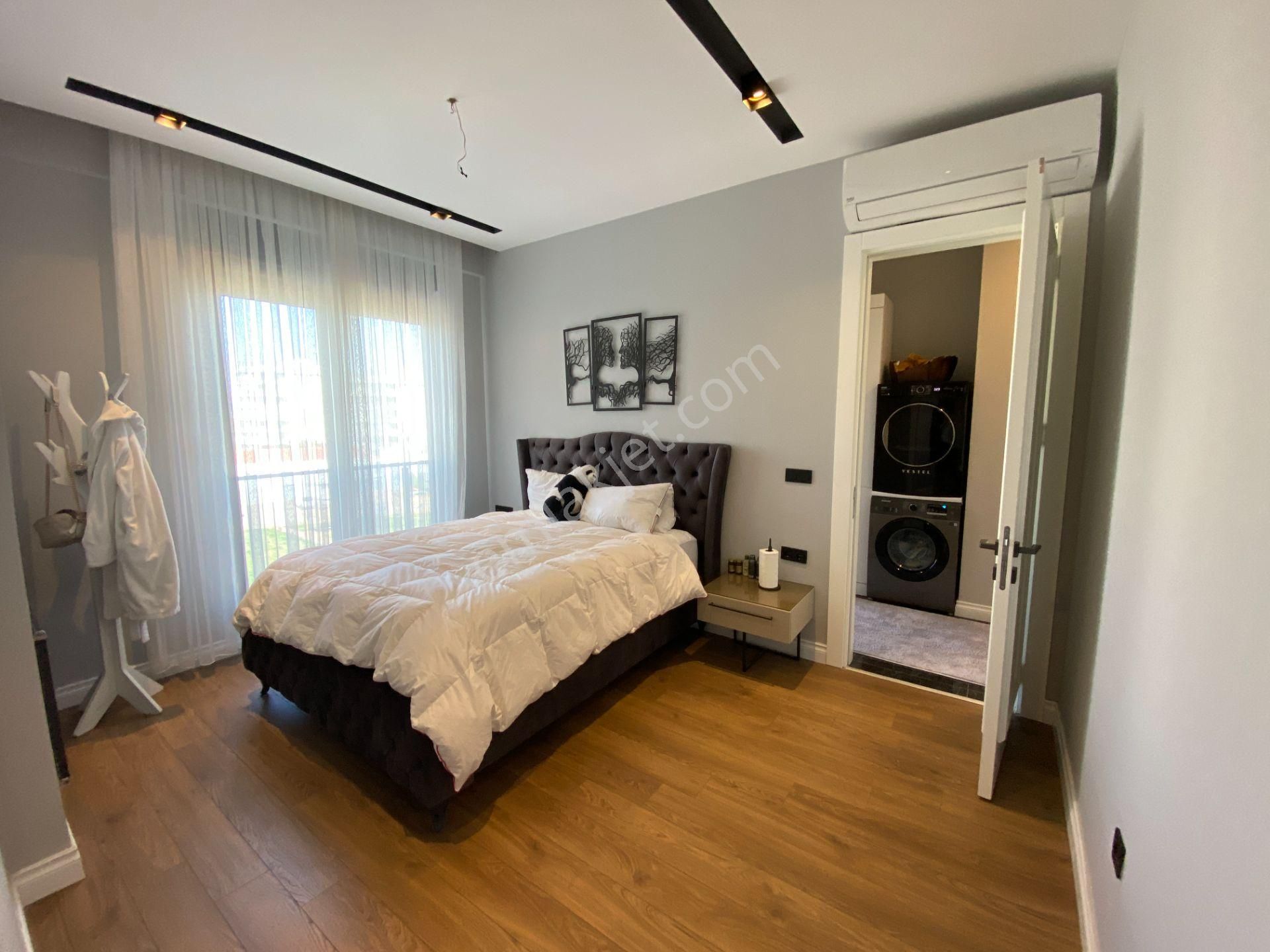 Antalya 'nın En Prestijli Sitesinde Full Manzaralı Arakat 3+1 - Görsel 18