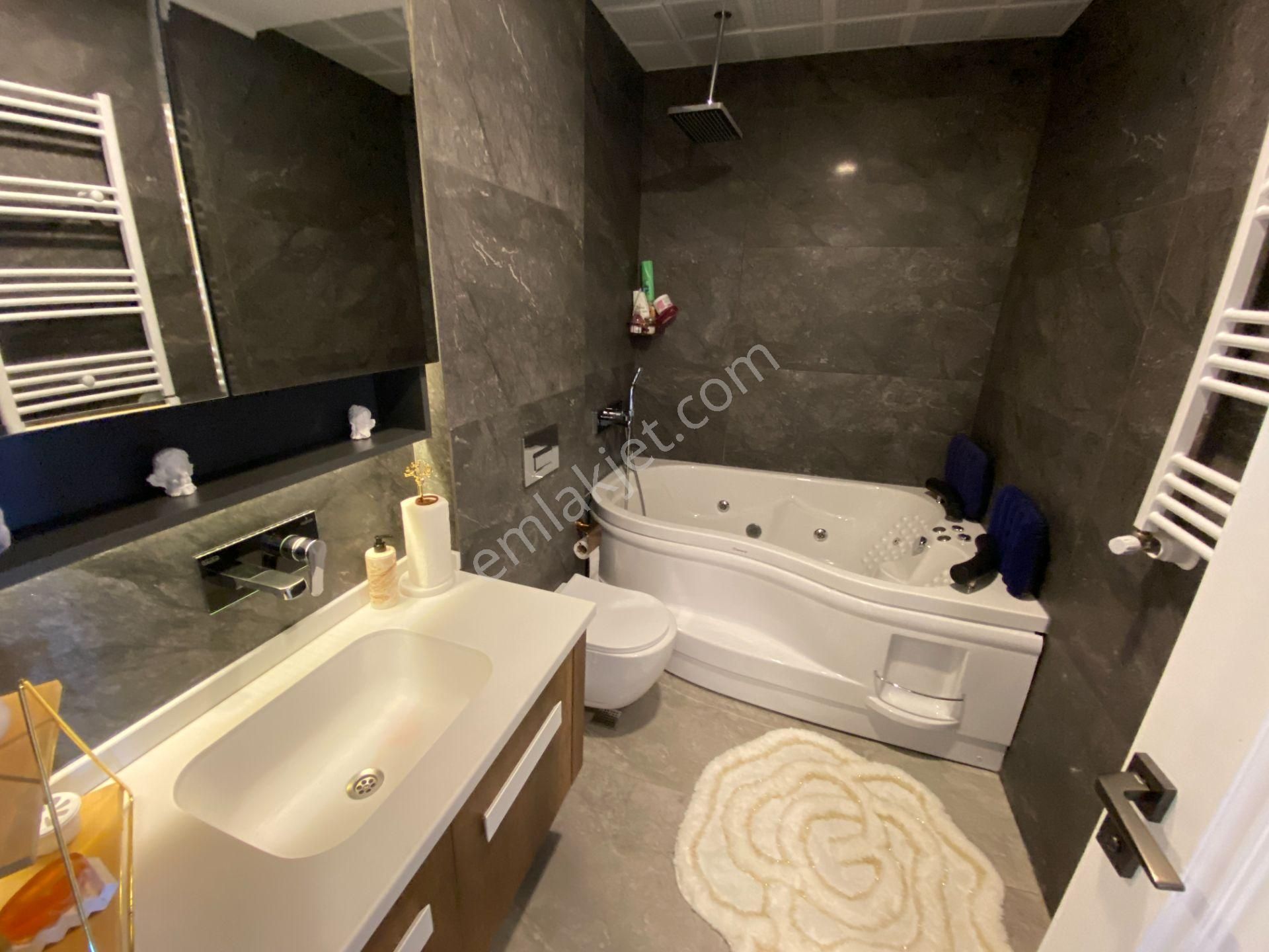 Antalya 'nın En Prestijli Sitesinde Full Manzaralı Arakat 3+1 - Görsel 24