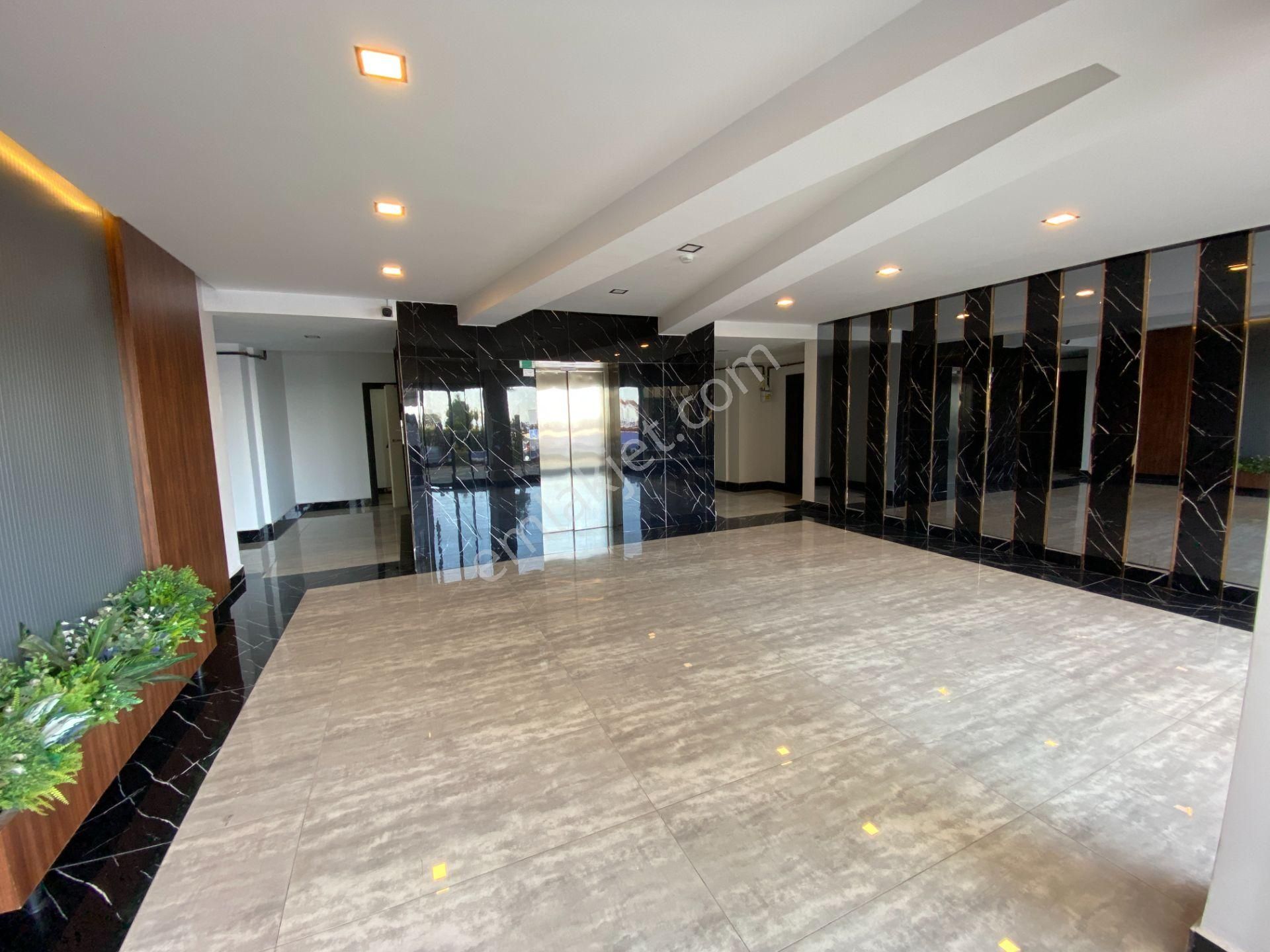 Antalya 'nın En Prestijli Sitesinde Full Manzaralı Arakat 3+1 - Görsel 34