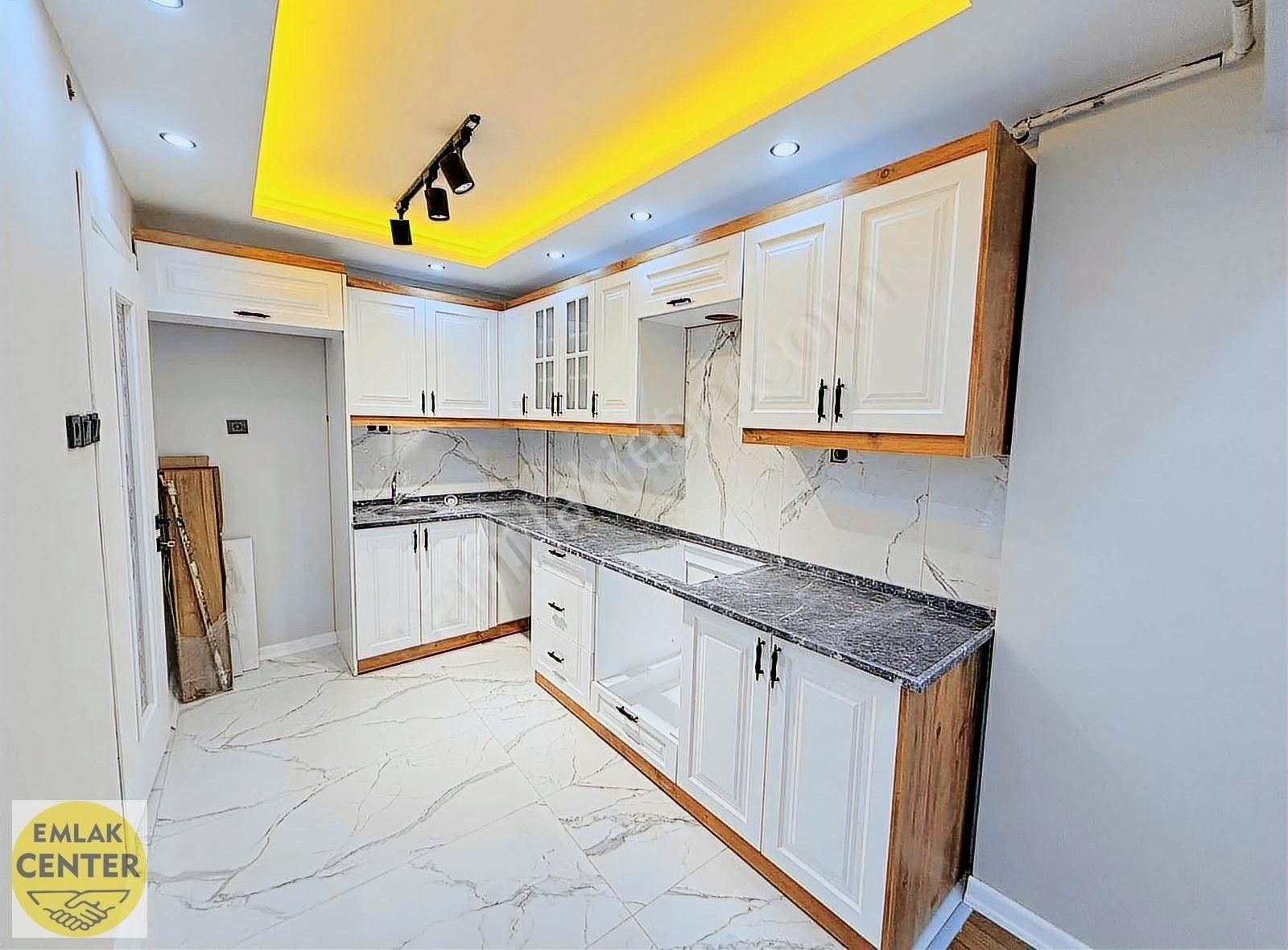Emlak Center'dan 2.anafartalar Mah Satılık 2+1 Daire