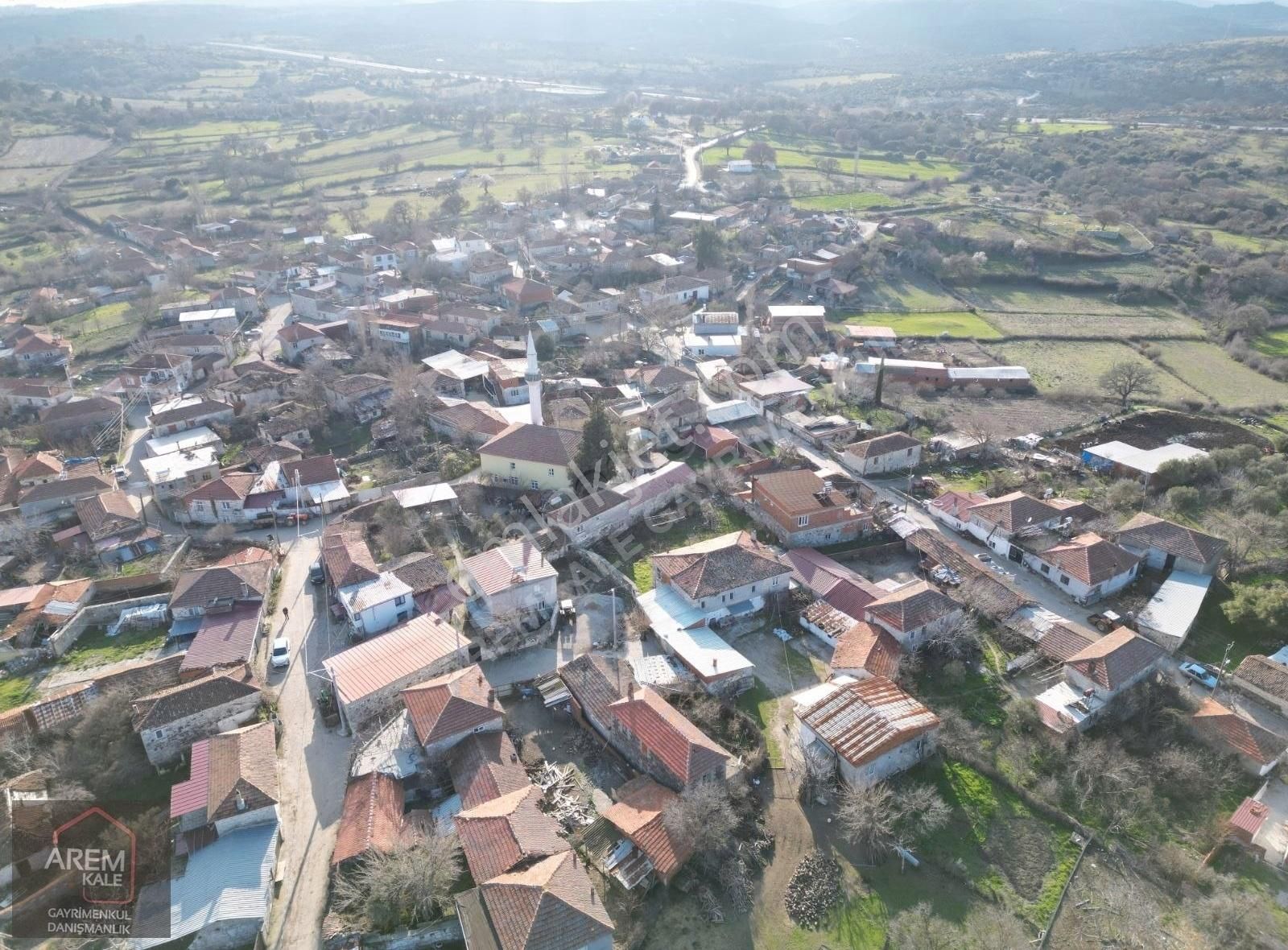 Ayvacık Sapanca Köyü Satılık Müstakil Ev Çanakkale Ayvacık Sapanca Köyünde Doğayla İç İçe Köyevı