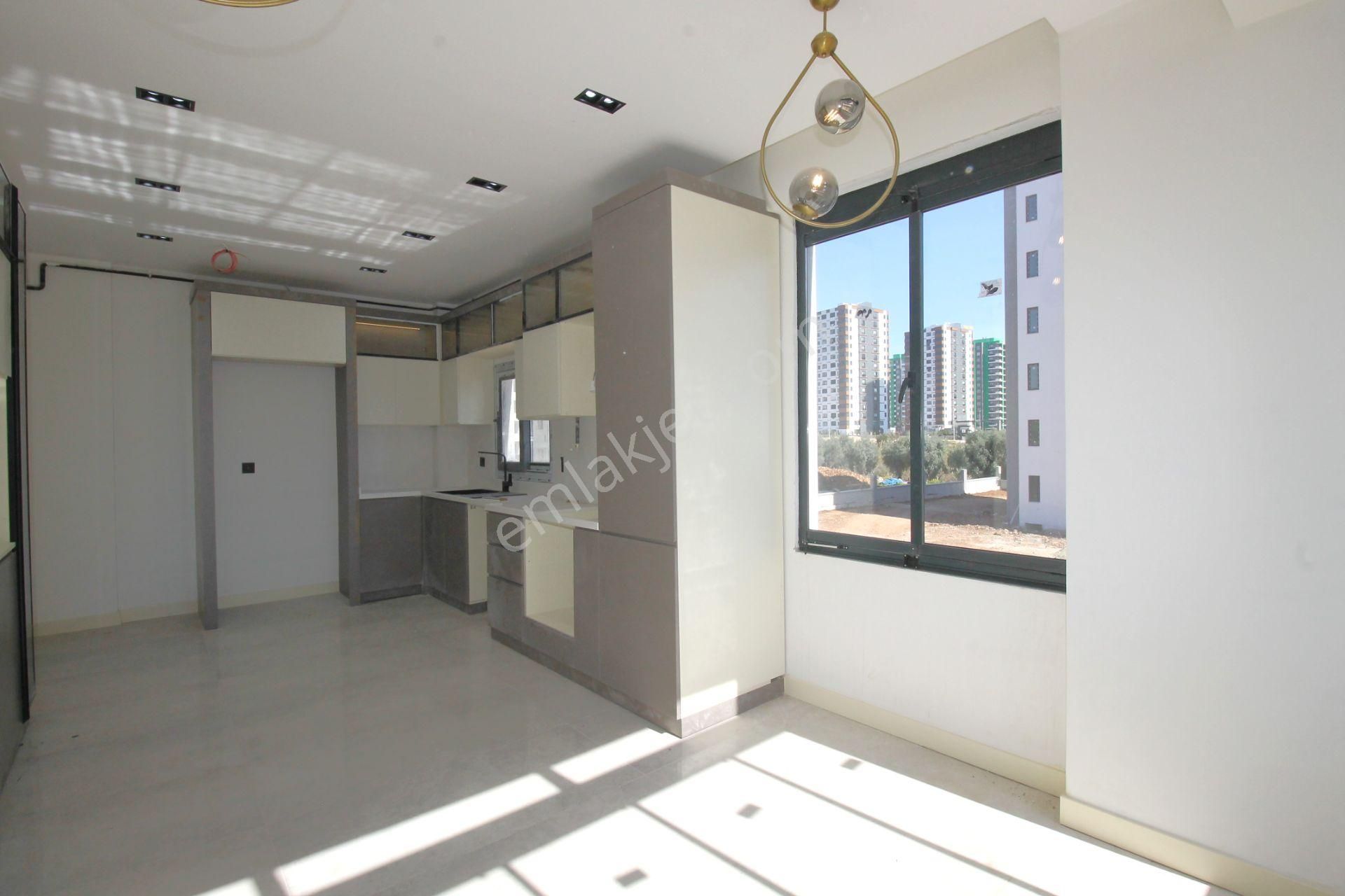 Retro’dan Kaliteli İşçiliği Ve Tasarımı İle Size Hitap Edecek 3+1