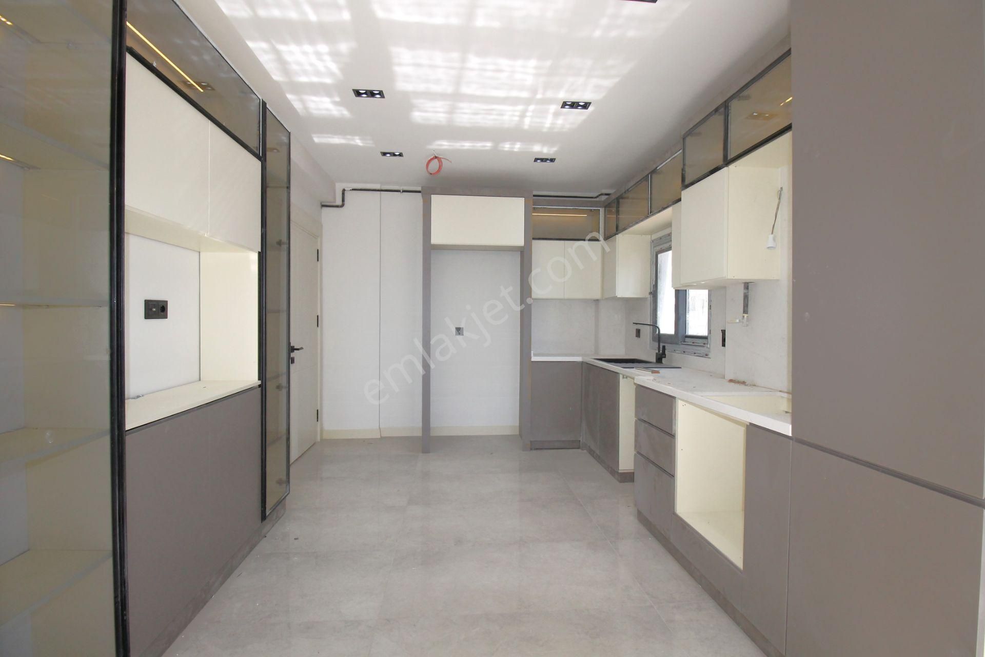 Retro’dan Kaliteli İşçiliği Ve Tasarımı İle Size Hitap Edecek 3+1 - Görsel 5