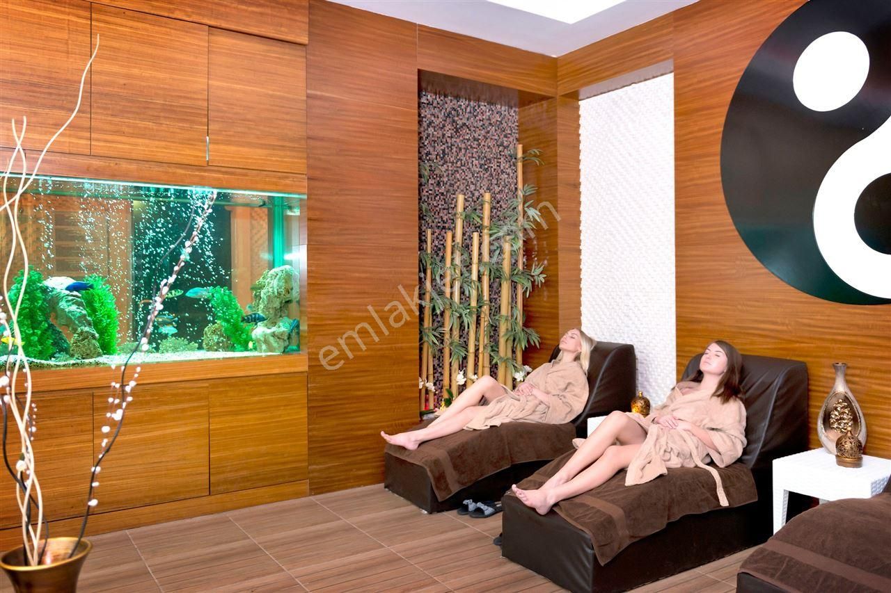 Alanya'da Otel Konseptli Azura Park'ta Eşsiz Manzaralı 1+1 Daire - Görsel 22