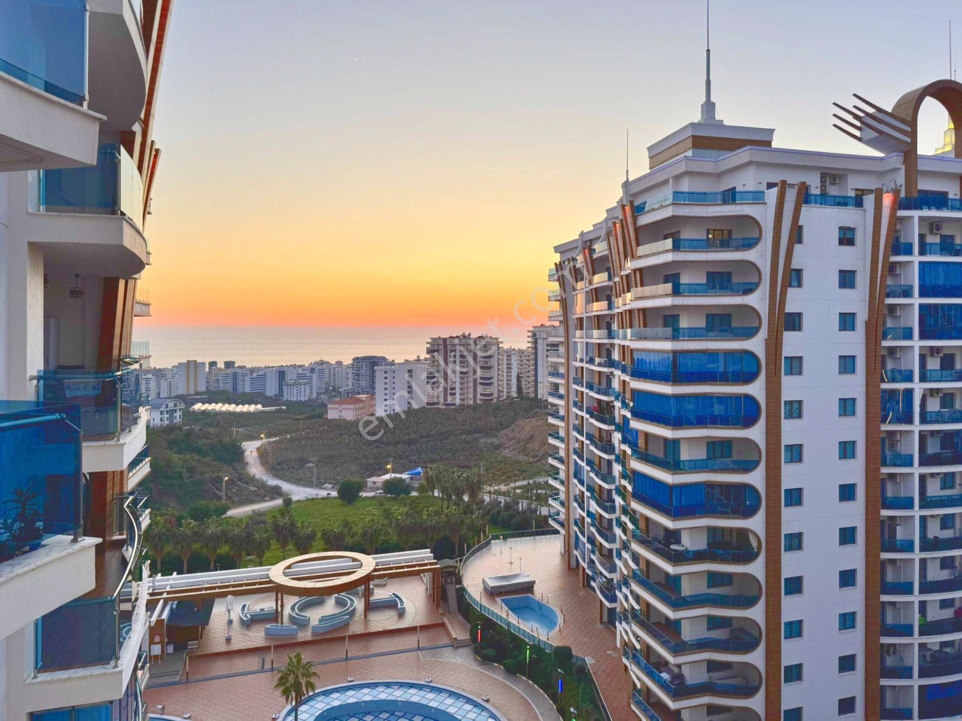 Alanya'da Otel Konseptli Azura Park'ta Eşsiz Manzaralı 1+1 Daire - Görsel 11
