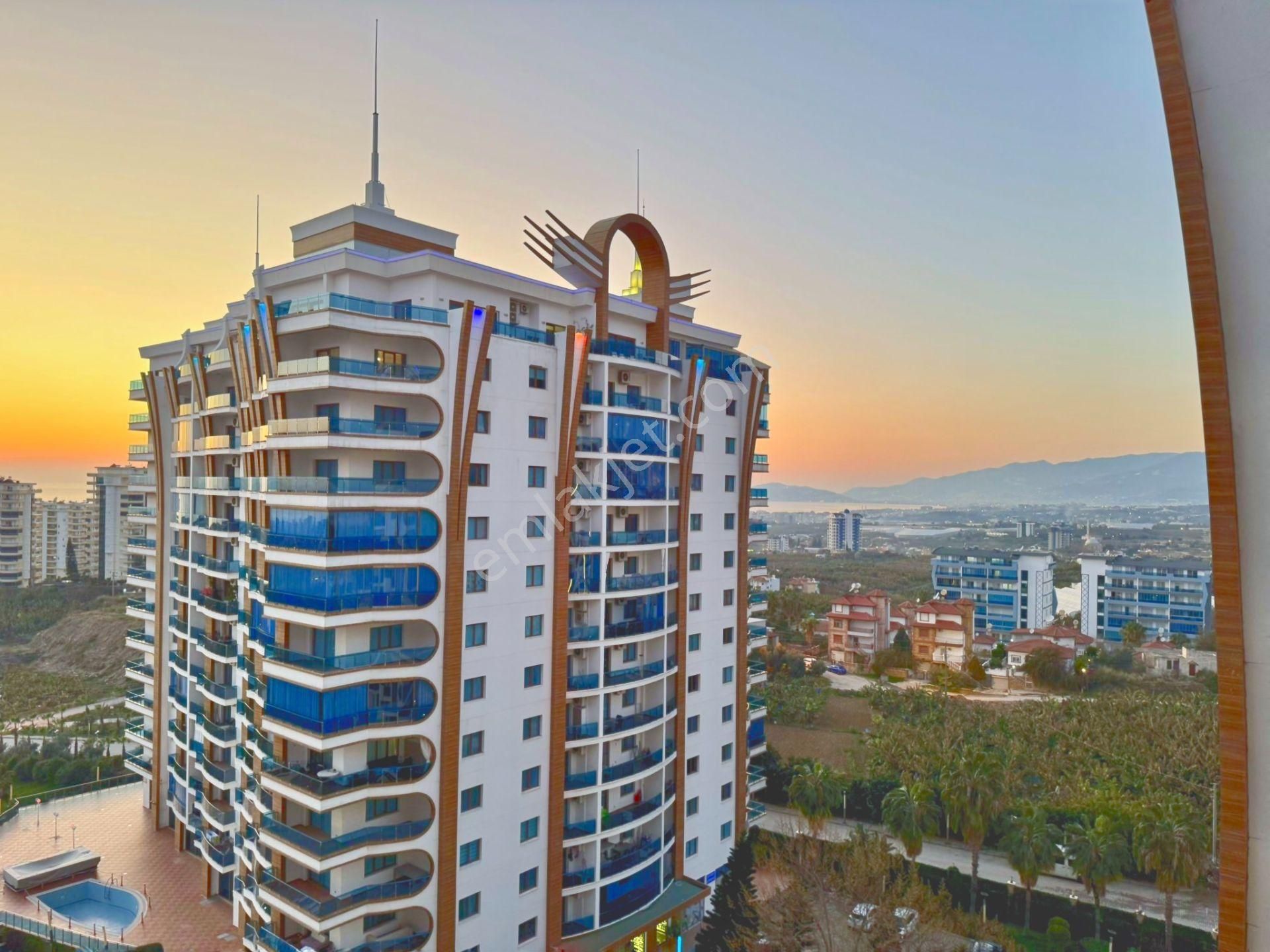 Alanya'da Otel Konseptli Azura Park'ta Eşsiz Manzaralı 1+1 Daire - Görsel 10