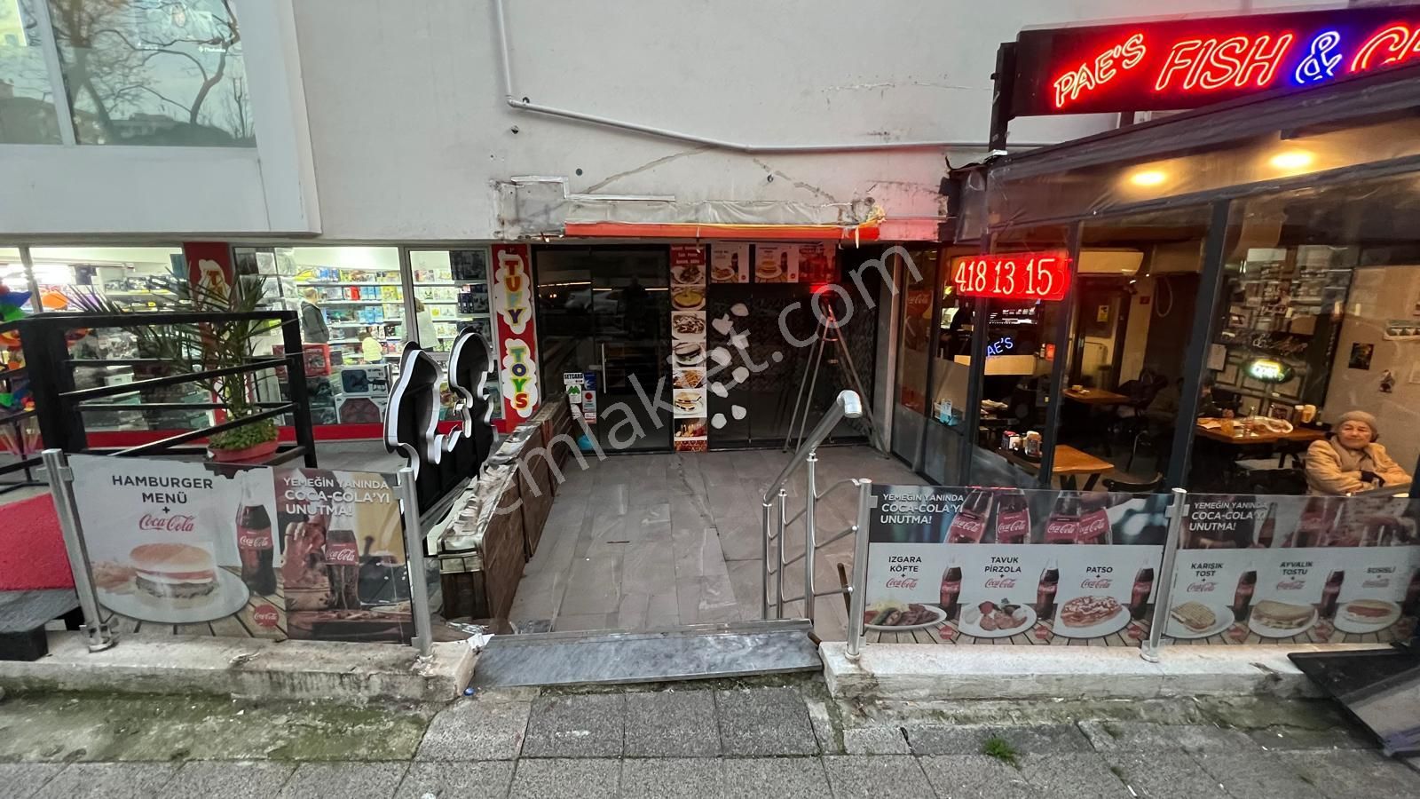 Kadıköy Caddebostan Satılık Dükkan & Mağaza Caddebostan Bağdat Caddesi Üzerinde 18m2 Satılık Dükkan