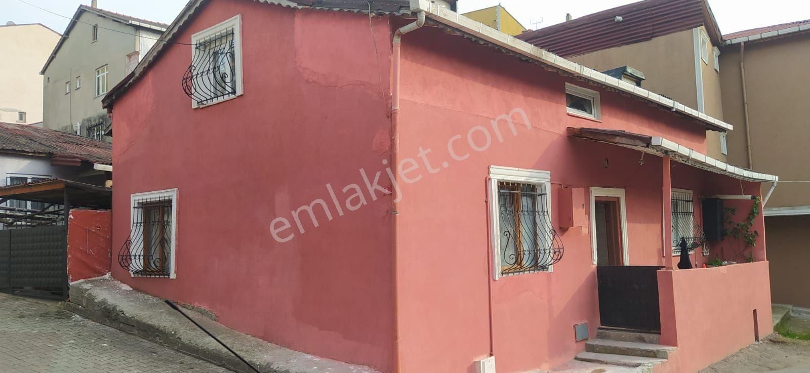 Sultanbeyli Turgutreismah Satılık Müstakil Ev