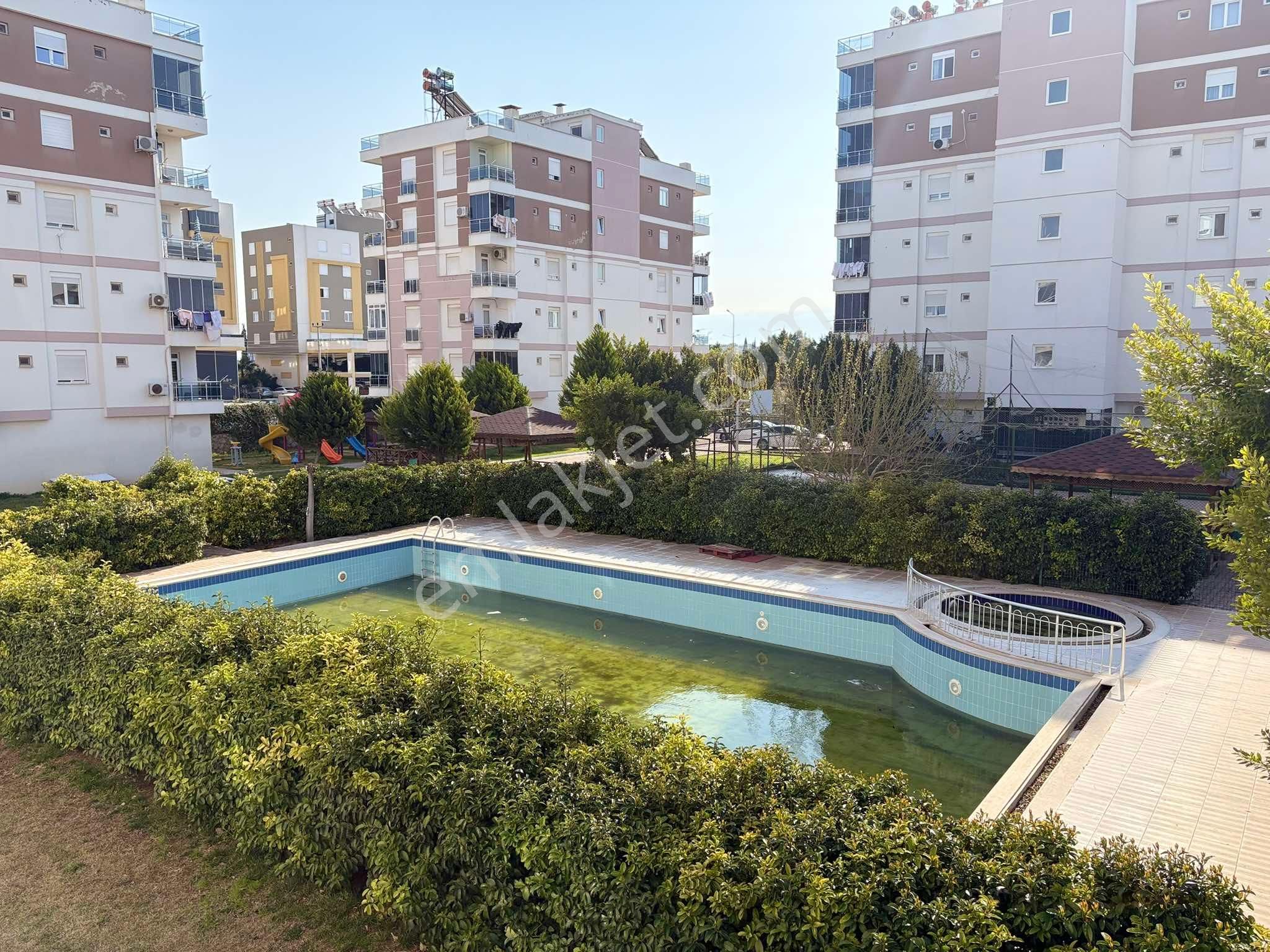 Kepez Göksu Kiralık Daire Şafak Emlak Kiralık Göksu Mah. 3+1 130 M2 1.kat Site İçi Havuzlu