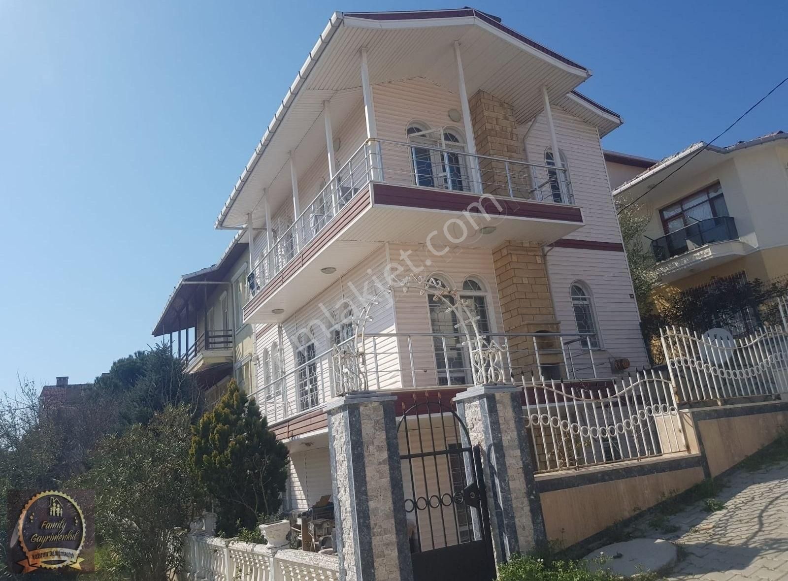 Silivri Cumhuriyet Kiralık Villa Silivri / Cumhuriyet Mah'de Kiralık Deniz Manzaralı (3+1) Villa