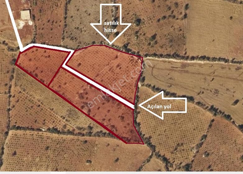 Gaziantep Şehitkamil Satılık Arazi Atalar - Şehitkamil ' De , Satılık Arazi Yolu Var. Adana Asfaltına 260 Metre.