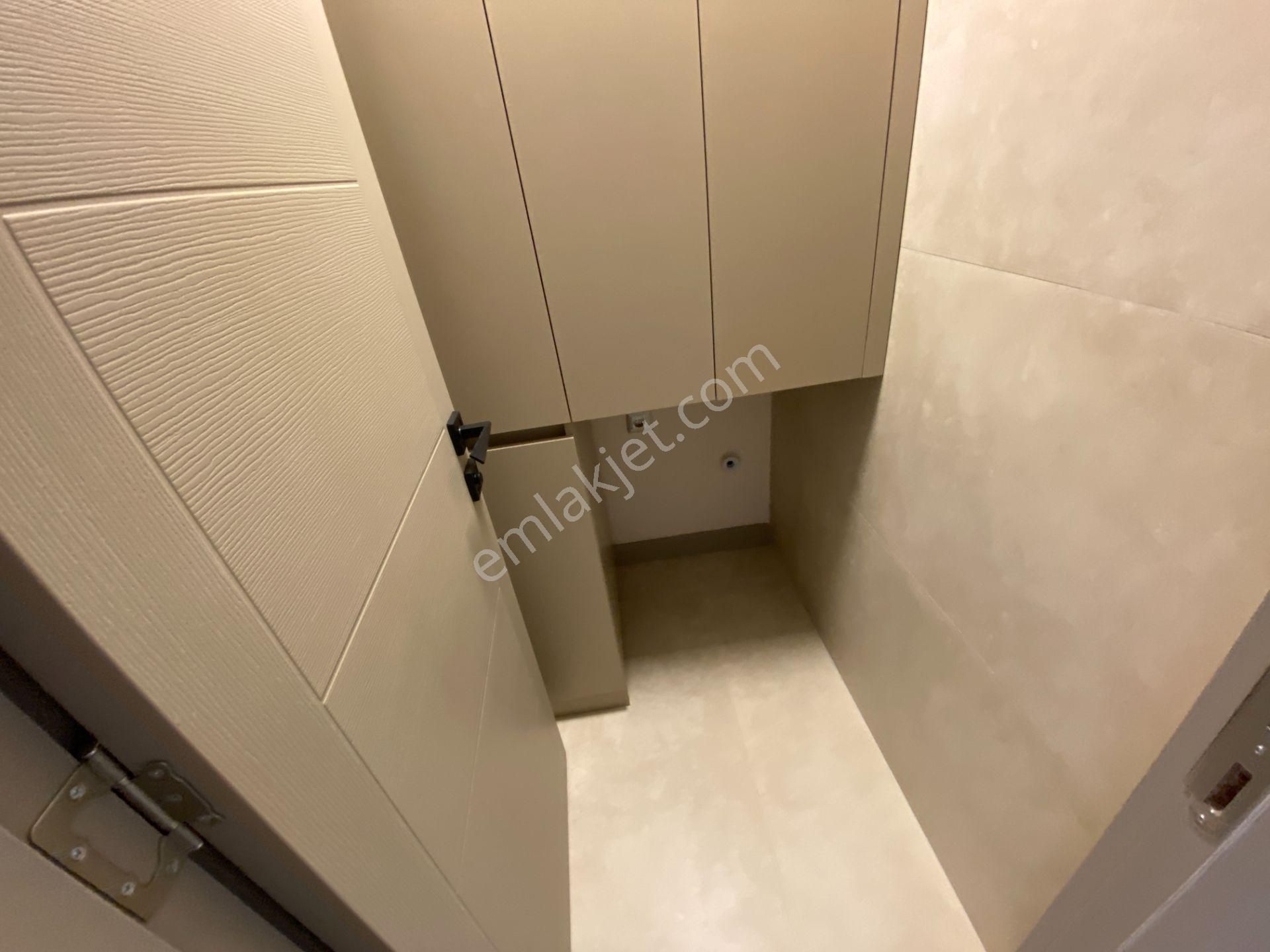 İçi Full Yenilenmiş Çok Geniş Arakat 3+1 - Görsel 32