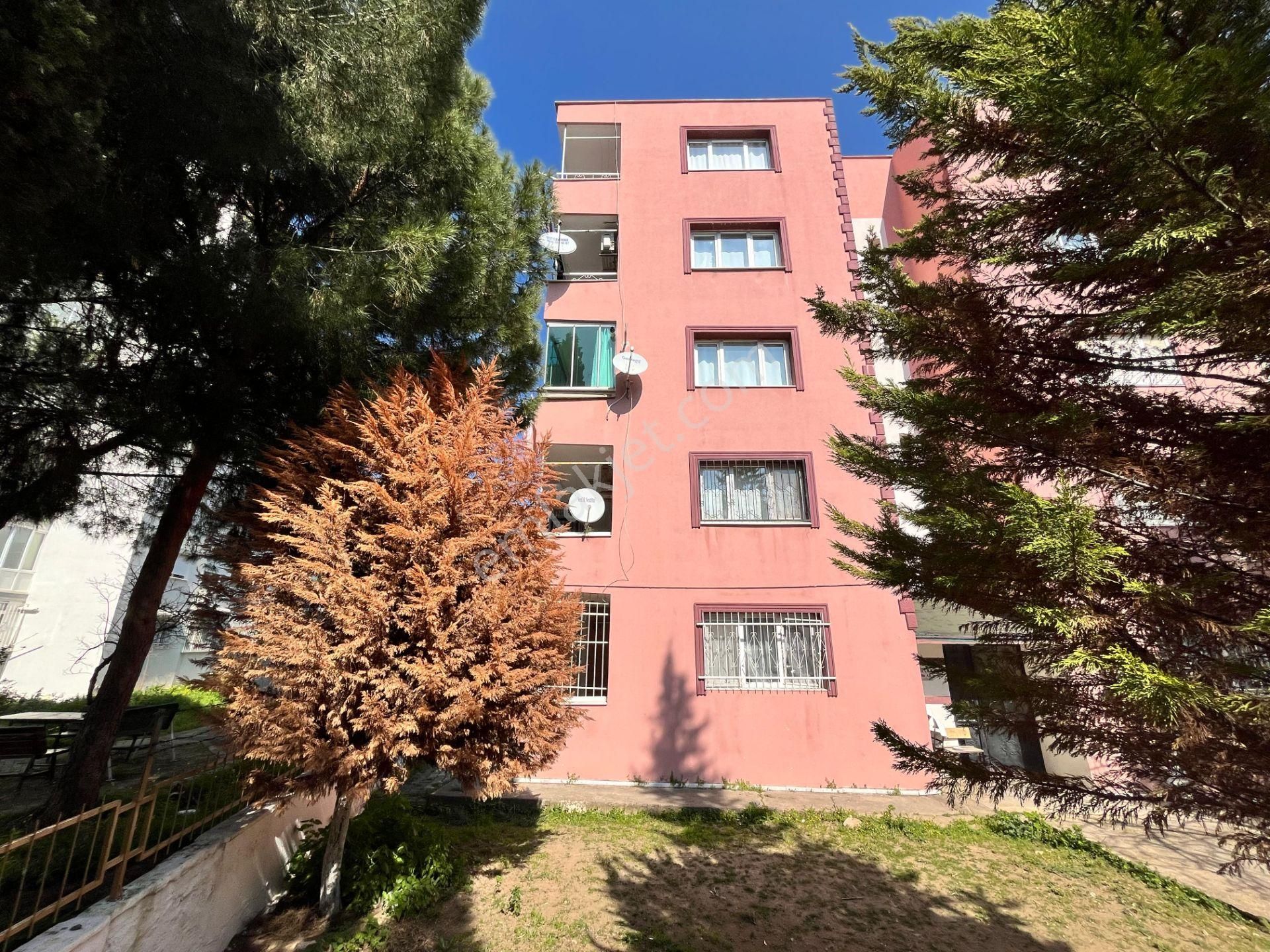 Narlıdere Çamtepe Satılık Daire Narlıdere Merkezinde 3+1 Otoparklı Ara Kat Daire