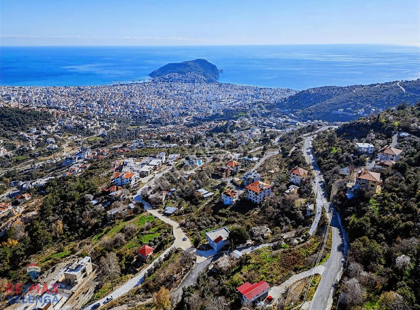 Alanya Tepe Satılık Konut İmarlı Alanya Tepe Mah İmarlı 1400 Mt2 Arsa Deniz Manzaralı