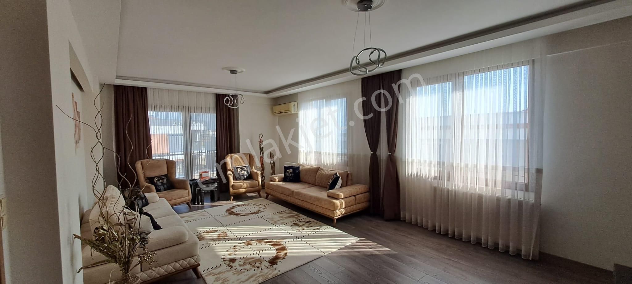 Kaçırılmayacak Fırsat Bornova Merkezde Satılık 3+1 Daire