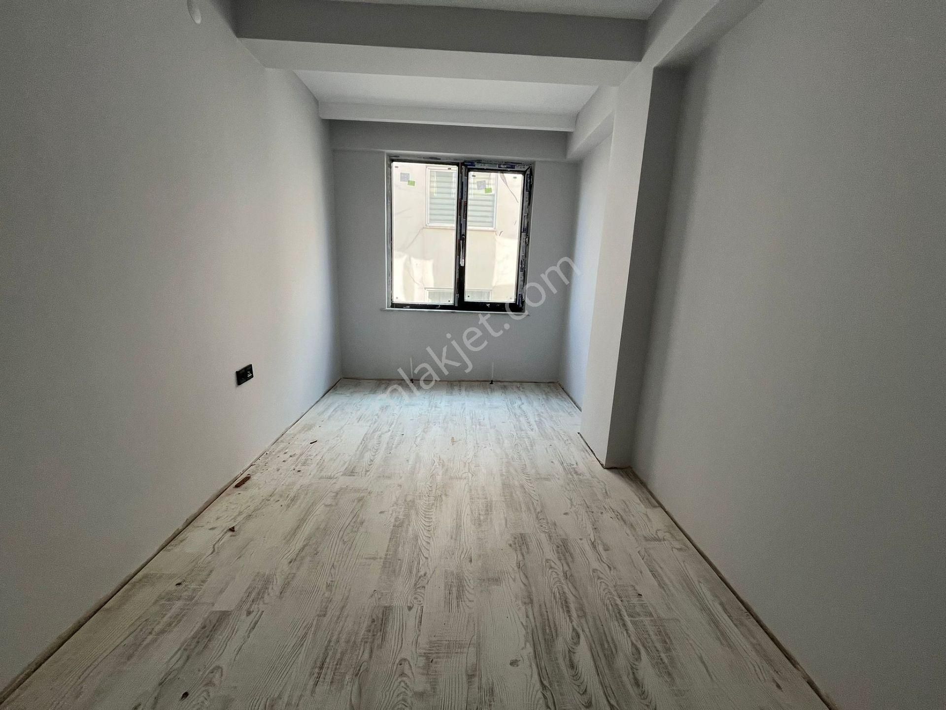 Emek Mahallesi Satılık 2+1 Daire Kg-49